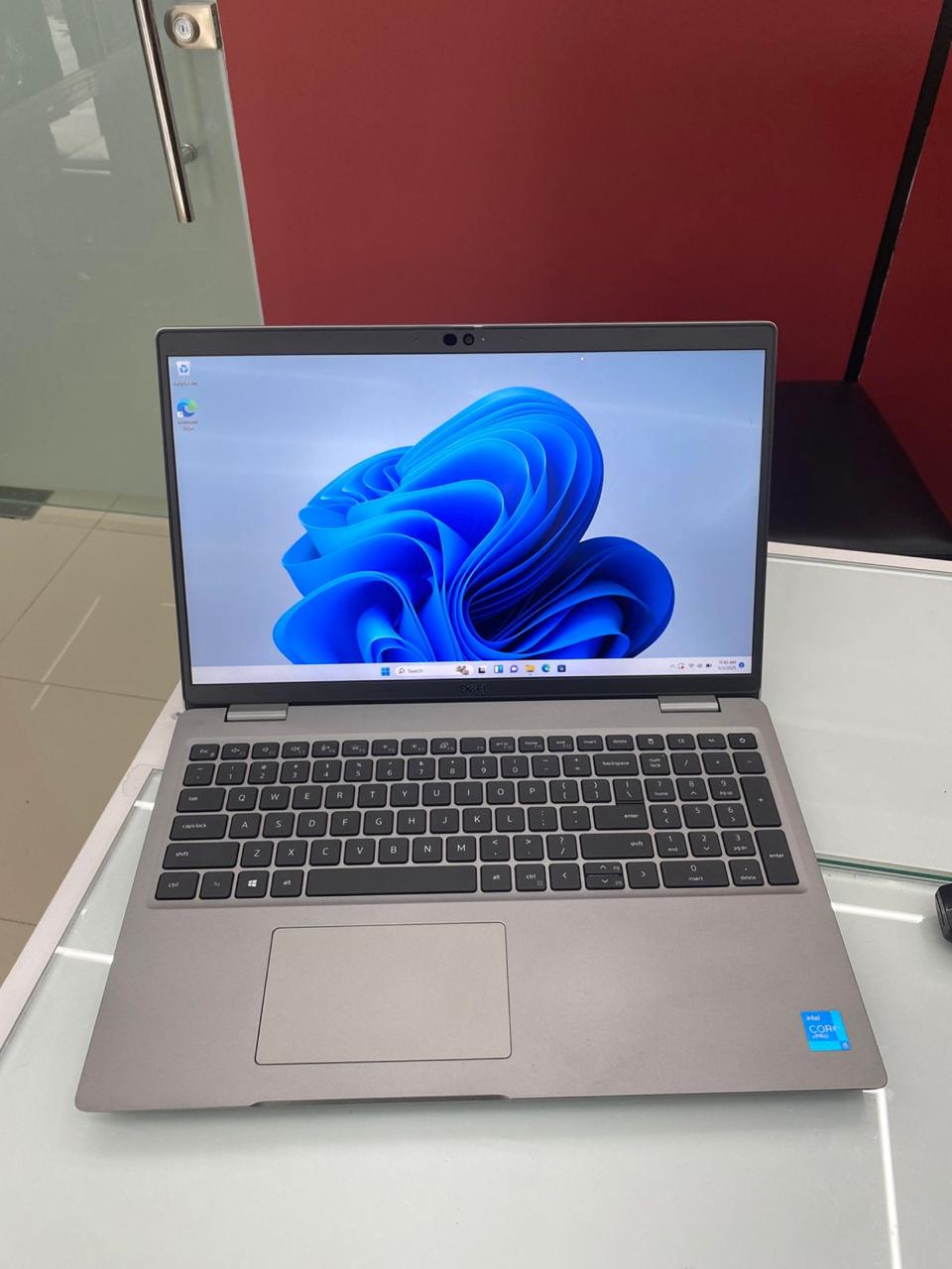 computadoras y laptops - Laptop Dell Latitud E5520 15.6  Core i5 11va gen 8 0