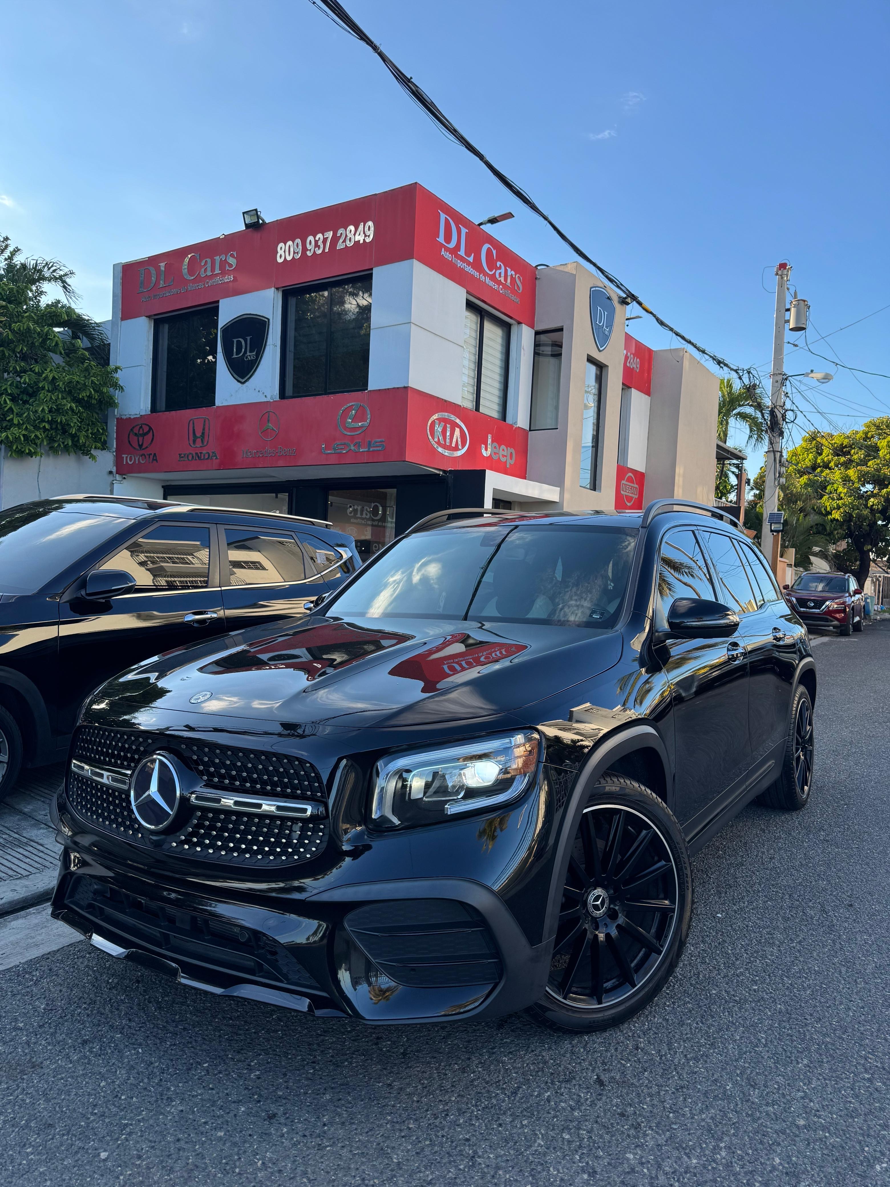 jeepetas y camionetas - MERCEDES-BENZ GLB 250 Amatic  6
