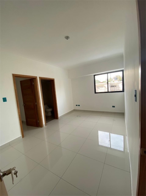 apartamentos - Alquiler de apartamento en el Distrito nacional el renacimiento Santo Domingo 7