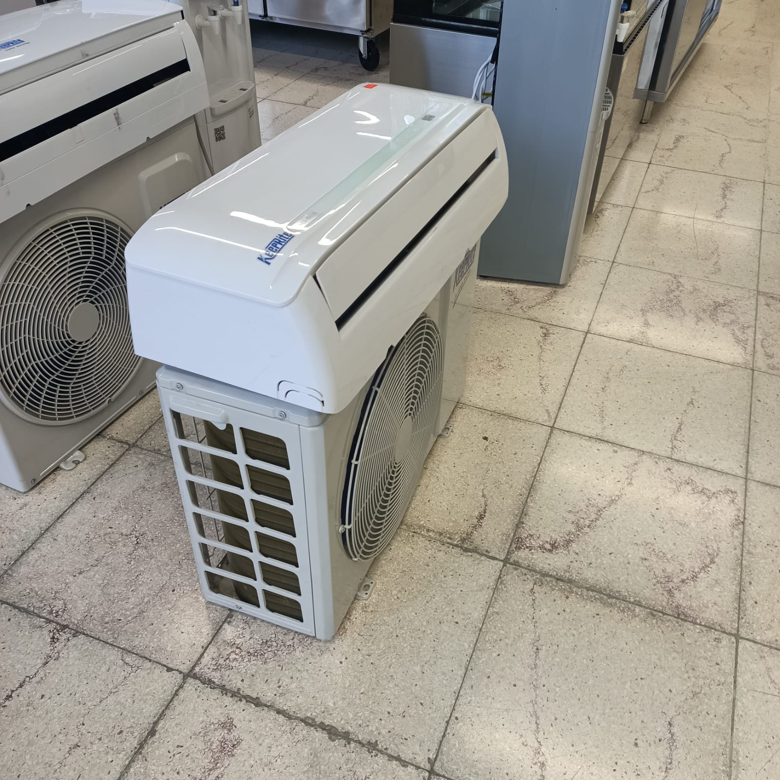 aires acondicionados y abanicos - Aire acondicionado 9000 BTU 1