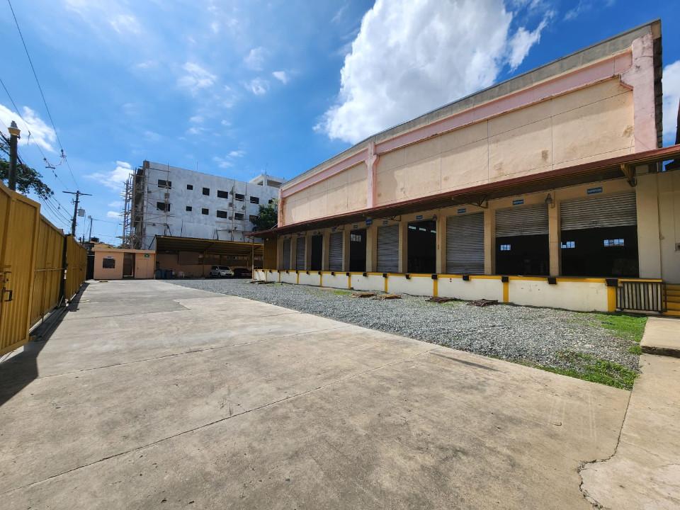otros inmuebles - Nave Industrial en HAINAMOSA SANTO DOMINGO ESTE 4