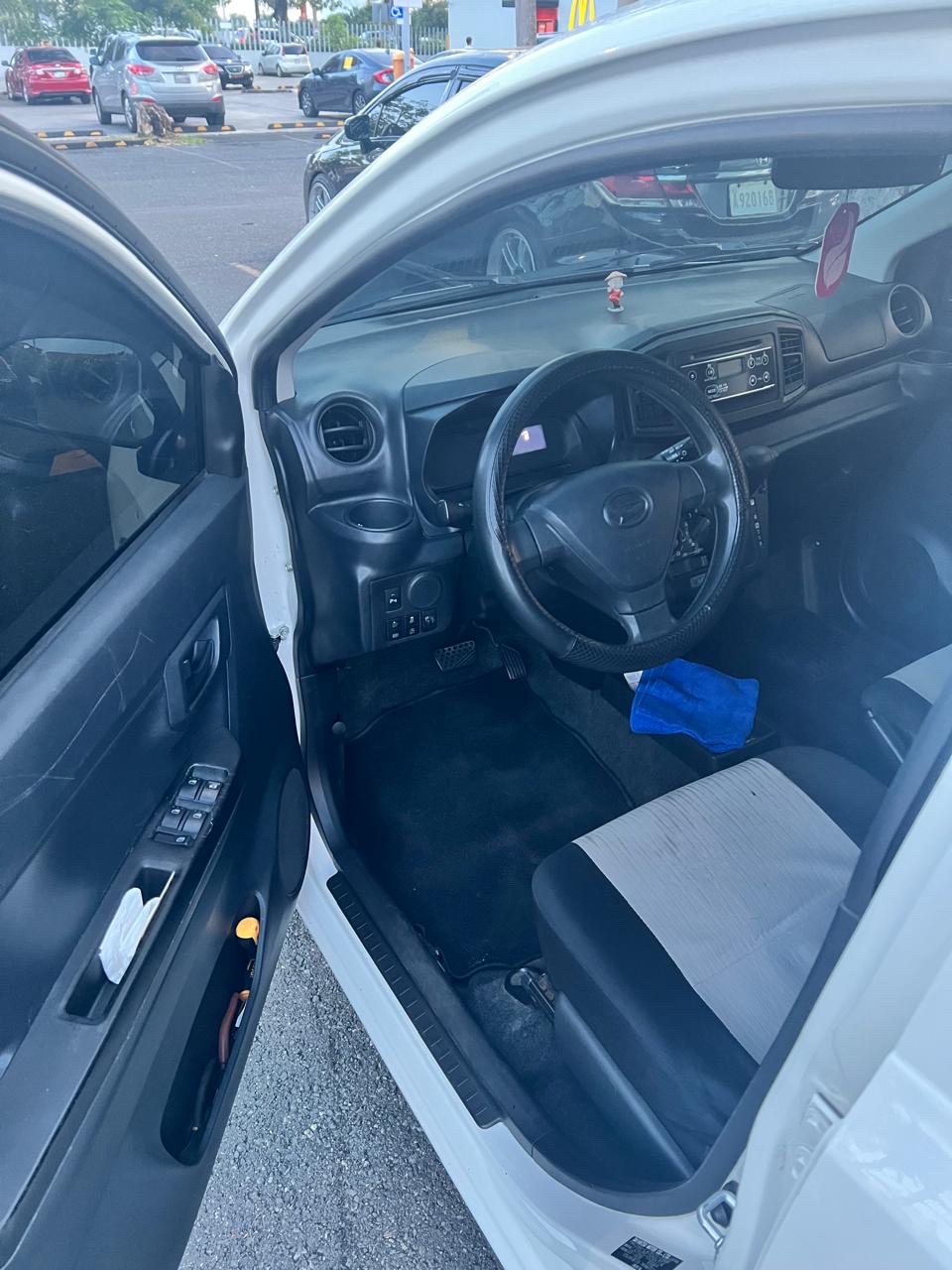 carros - Daihatsu Mira 2018 4