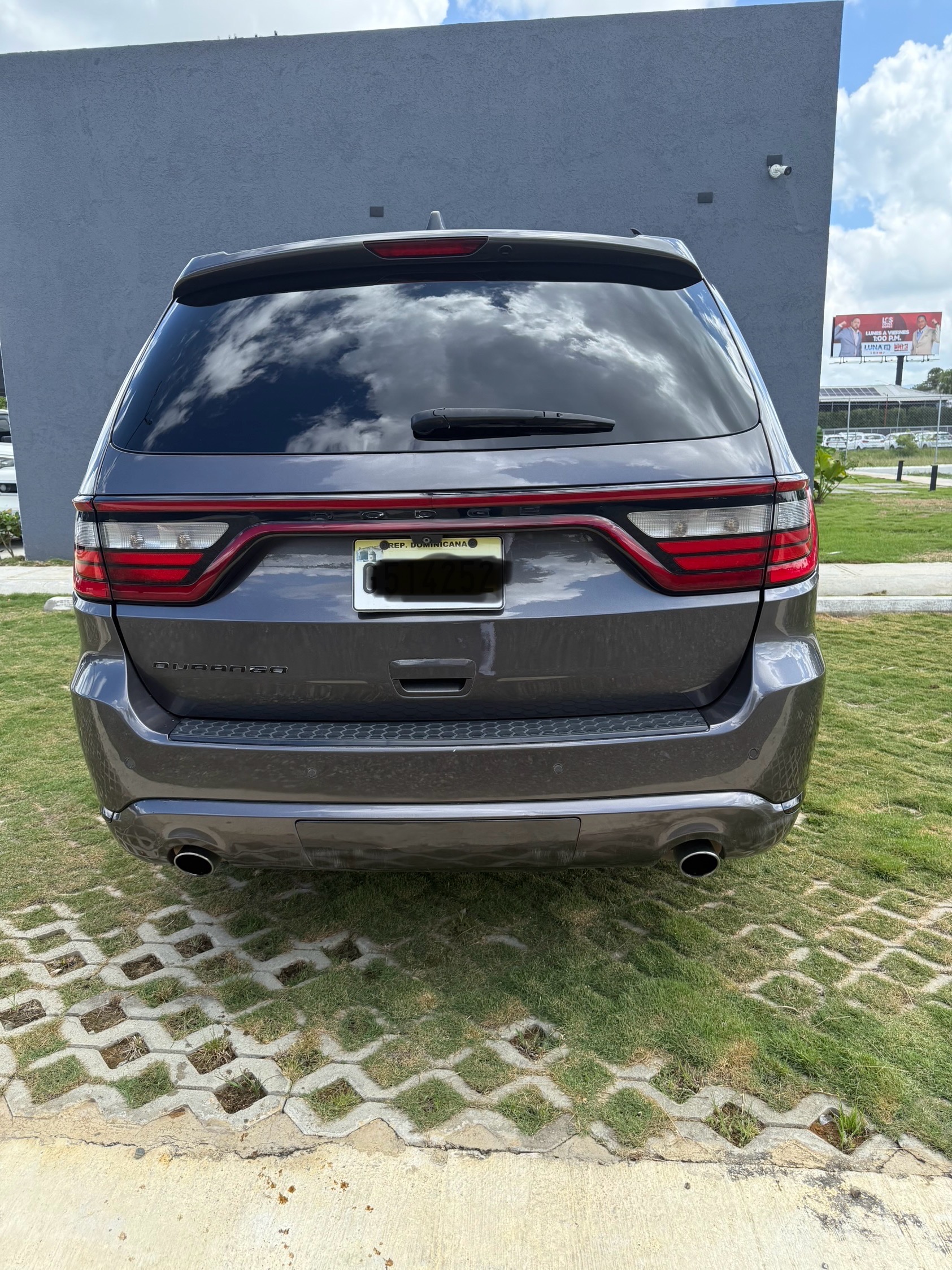 jeepetas y camionetas - Dodge Durango 2015 en buenas consiciones 6