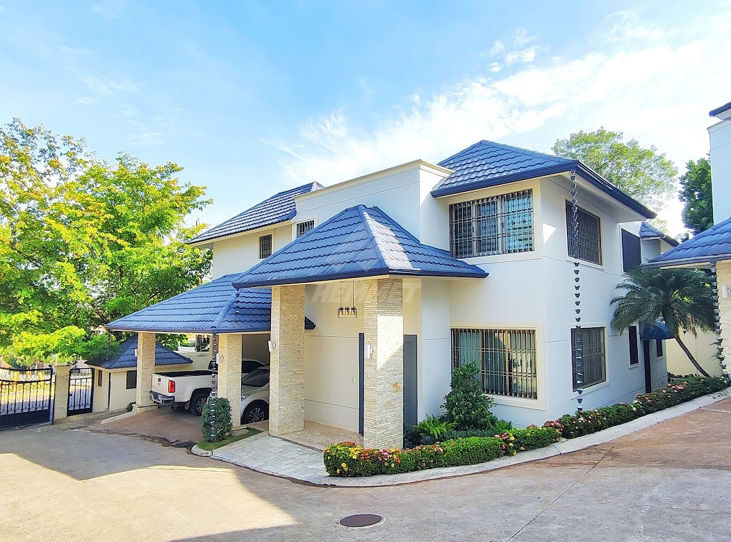 casas - MODERNA CASA PROYECTO CERRADO PROXIMO AL HOMS SANTIAGO 6