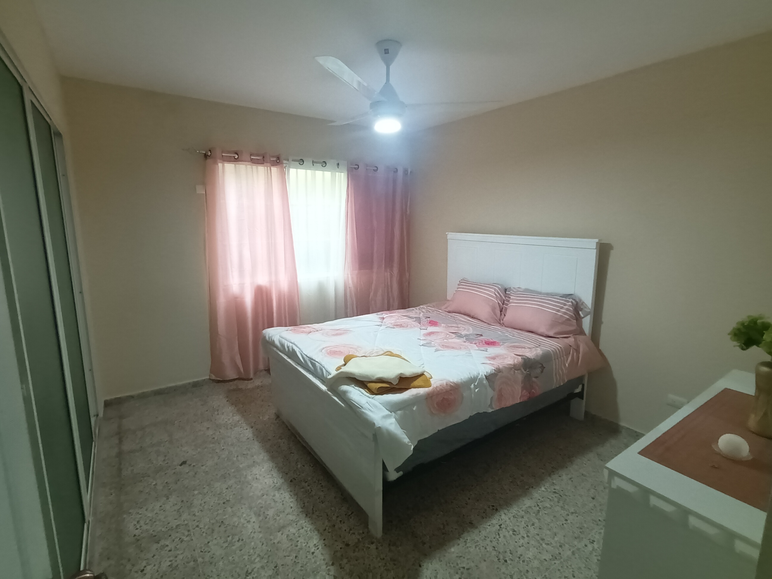 habitaciones y viviendas compartidas - habitaciones en alquiler en apartamento gazcue solo chicas 