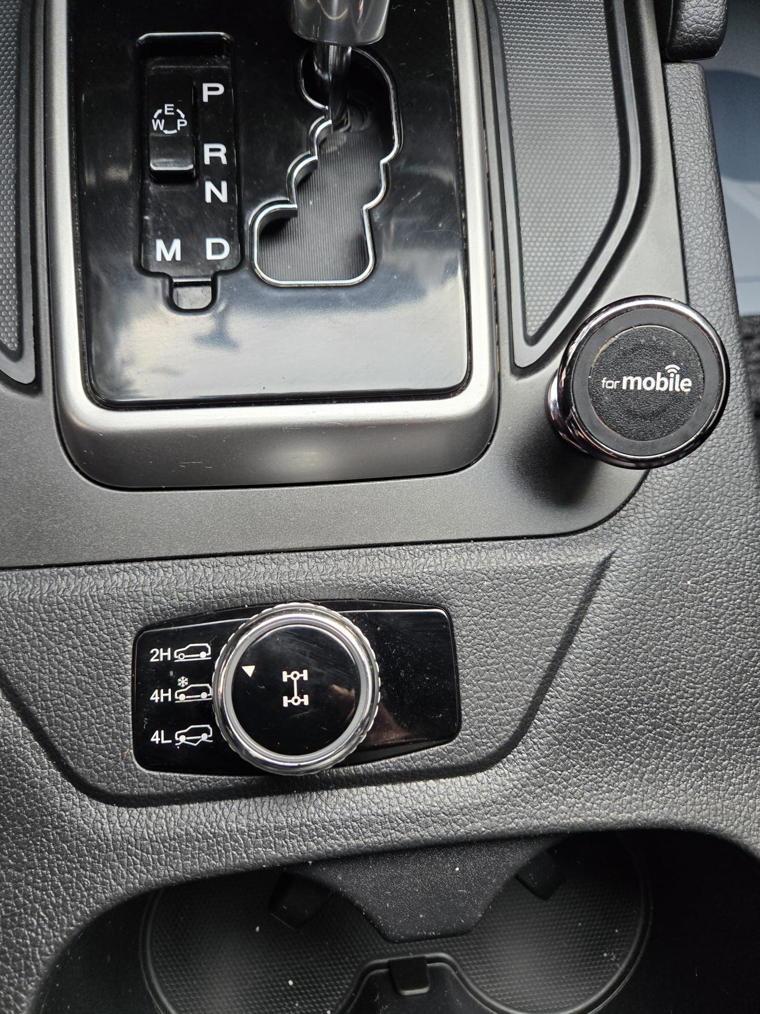 jeepetas y camionetas - KGM REXTON 2019 GRIS OSCURO DIESEL 8