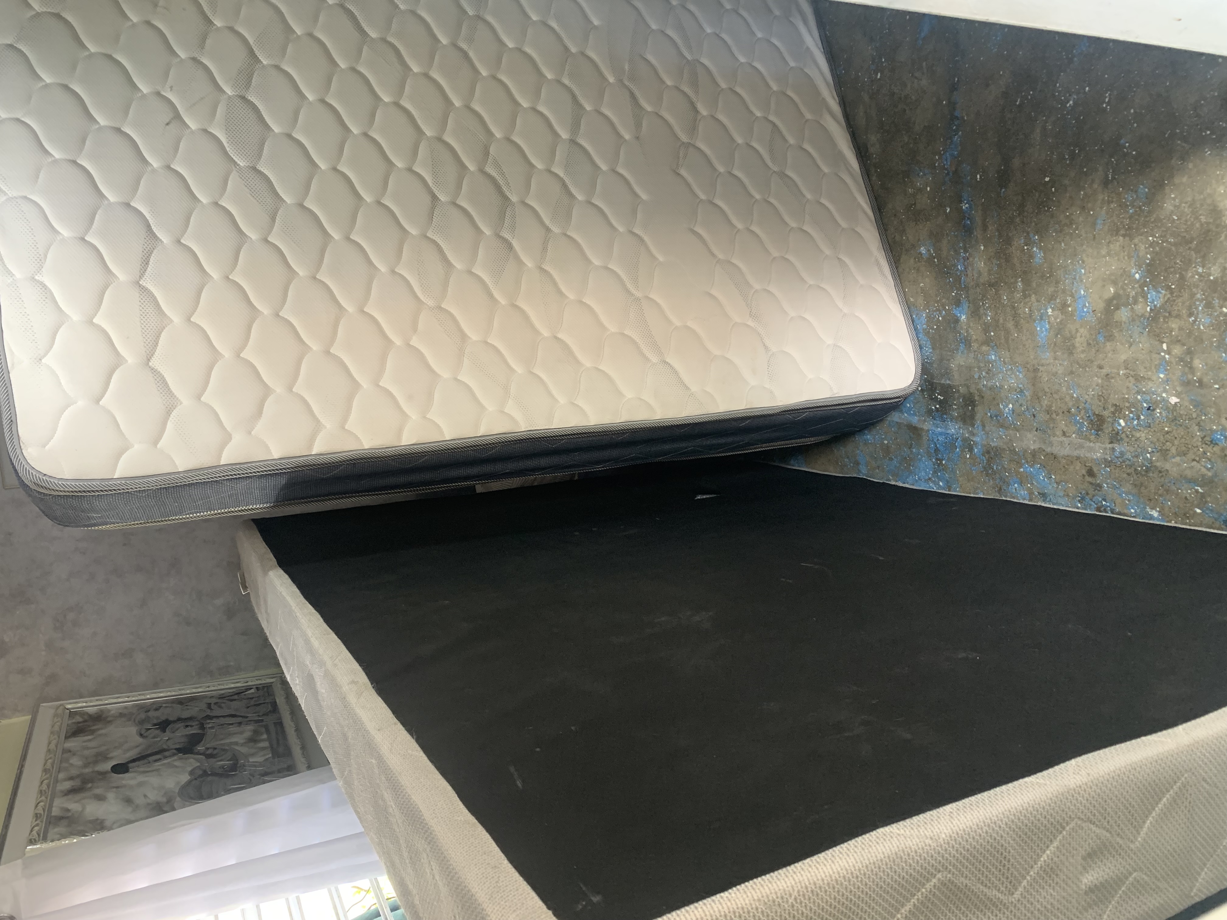 muebles y colchones - Cama con su base y su colchón  1