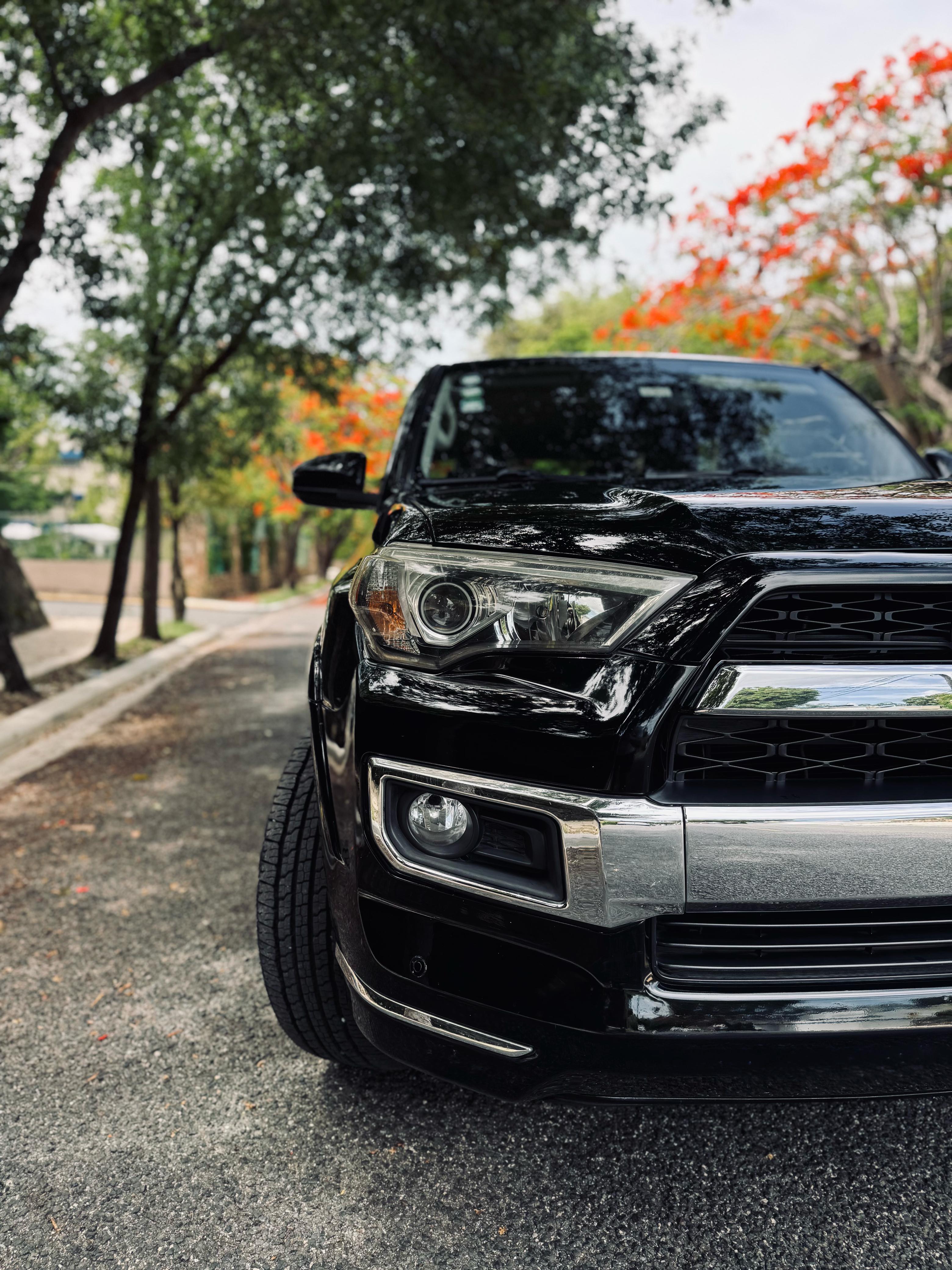 jeepetas y camionetas - Toyota 4Runner SR5 Negra 2