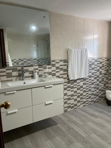 apartamentos - Rento apartamento amueblado con tres parqueos frente al club naco 7