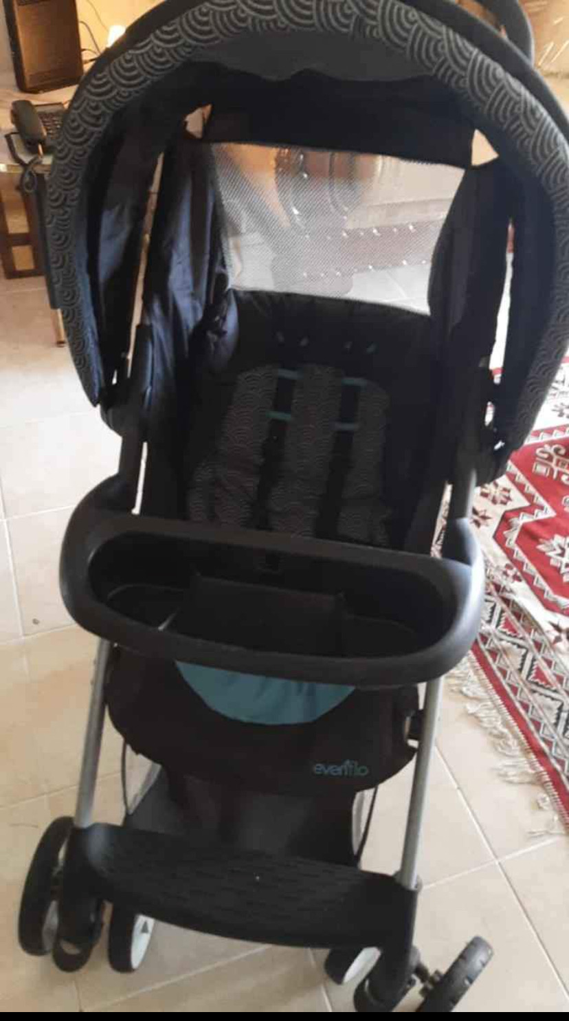 coches y sillas - coche para Bebe evenflo como nuevo