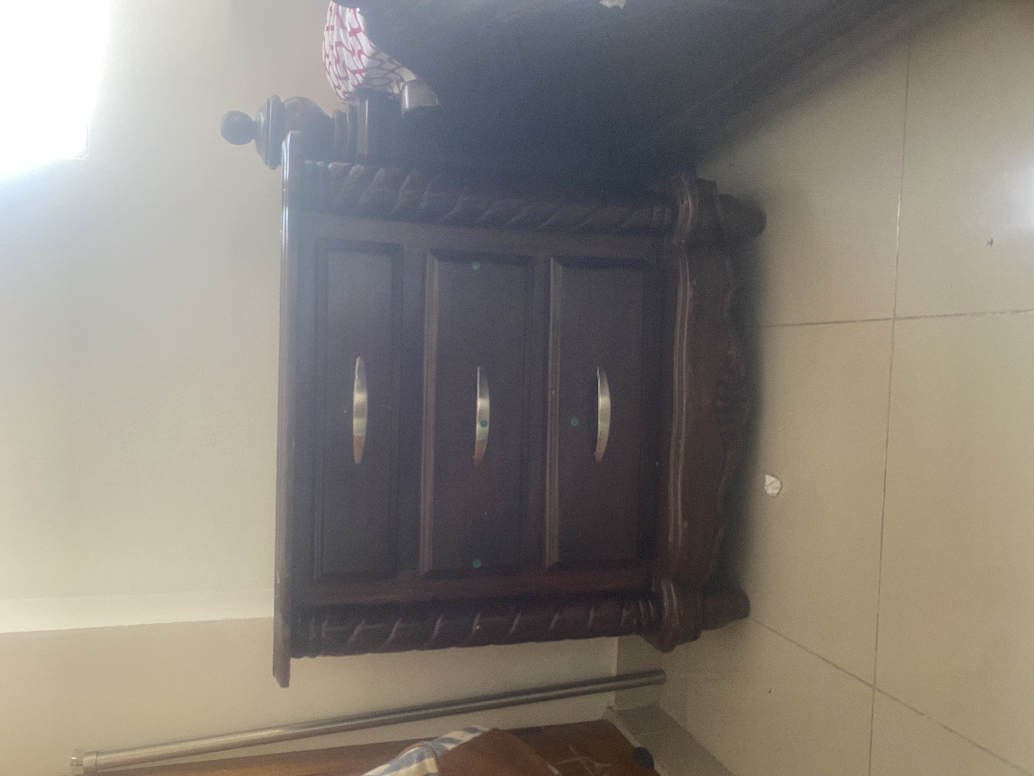 muebles y colchones - Juego de habitación en Caoba.  4