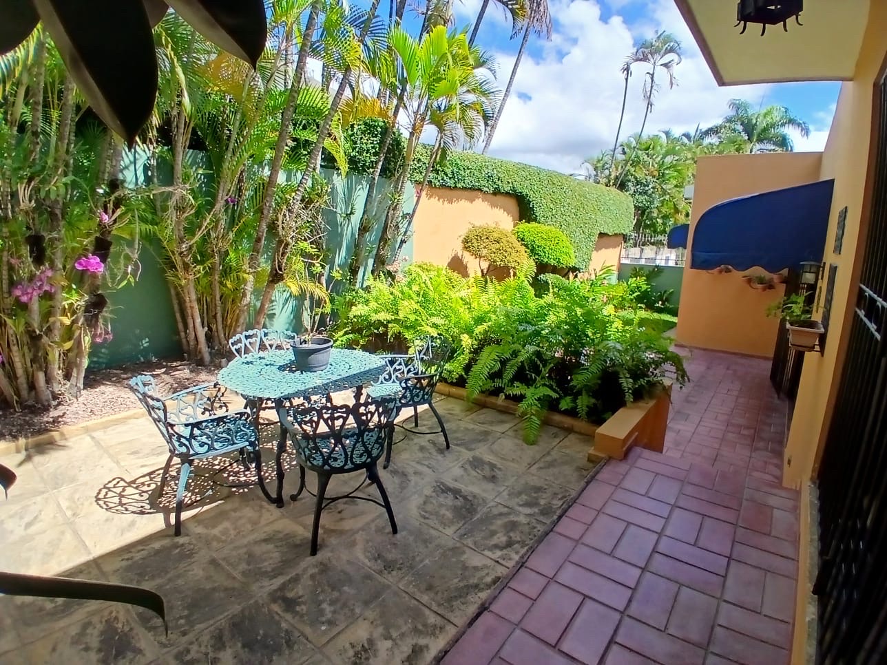 casas - EN VENTA!🏡Vivienda unifamiliar de un nivel, ubicada en los Cerros de Gurabo📍 3