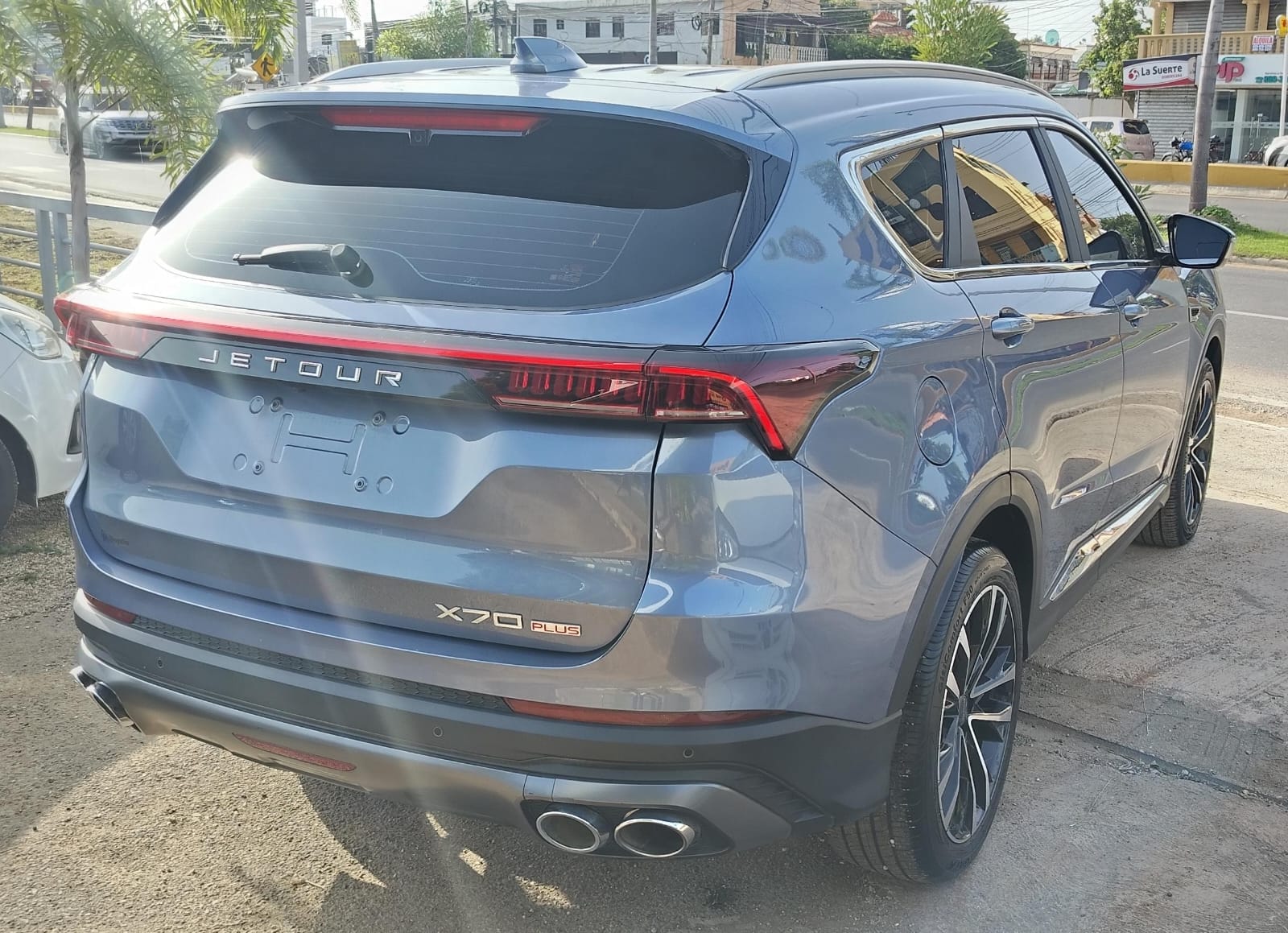 jeepetas y camionetas - Jetour X70 PLUS 2024 1