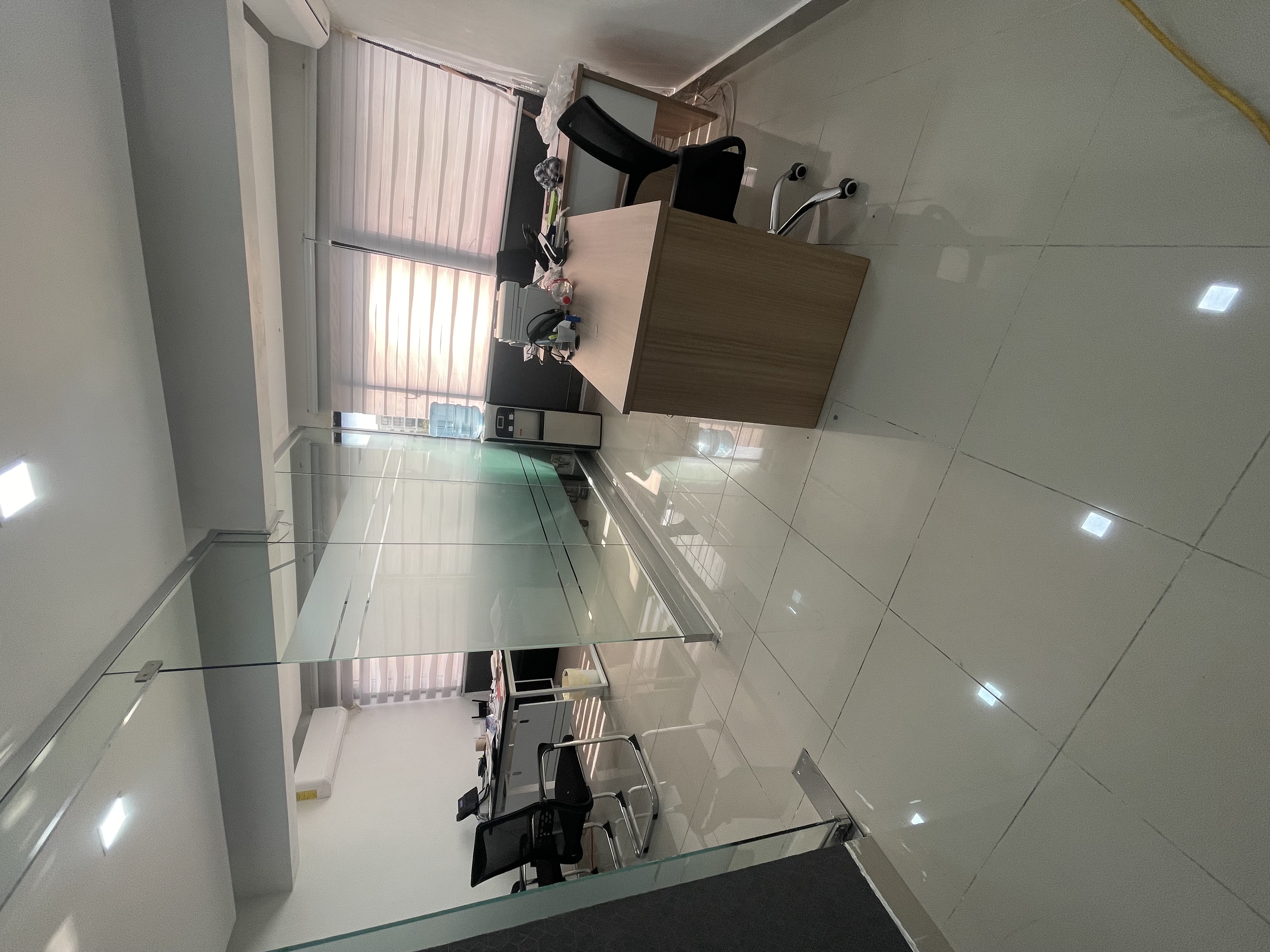 oficinas y locales comerciales - SE ALQUILA LOCAL EN EL MILLON  3