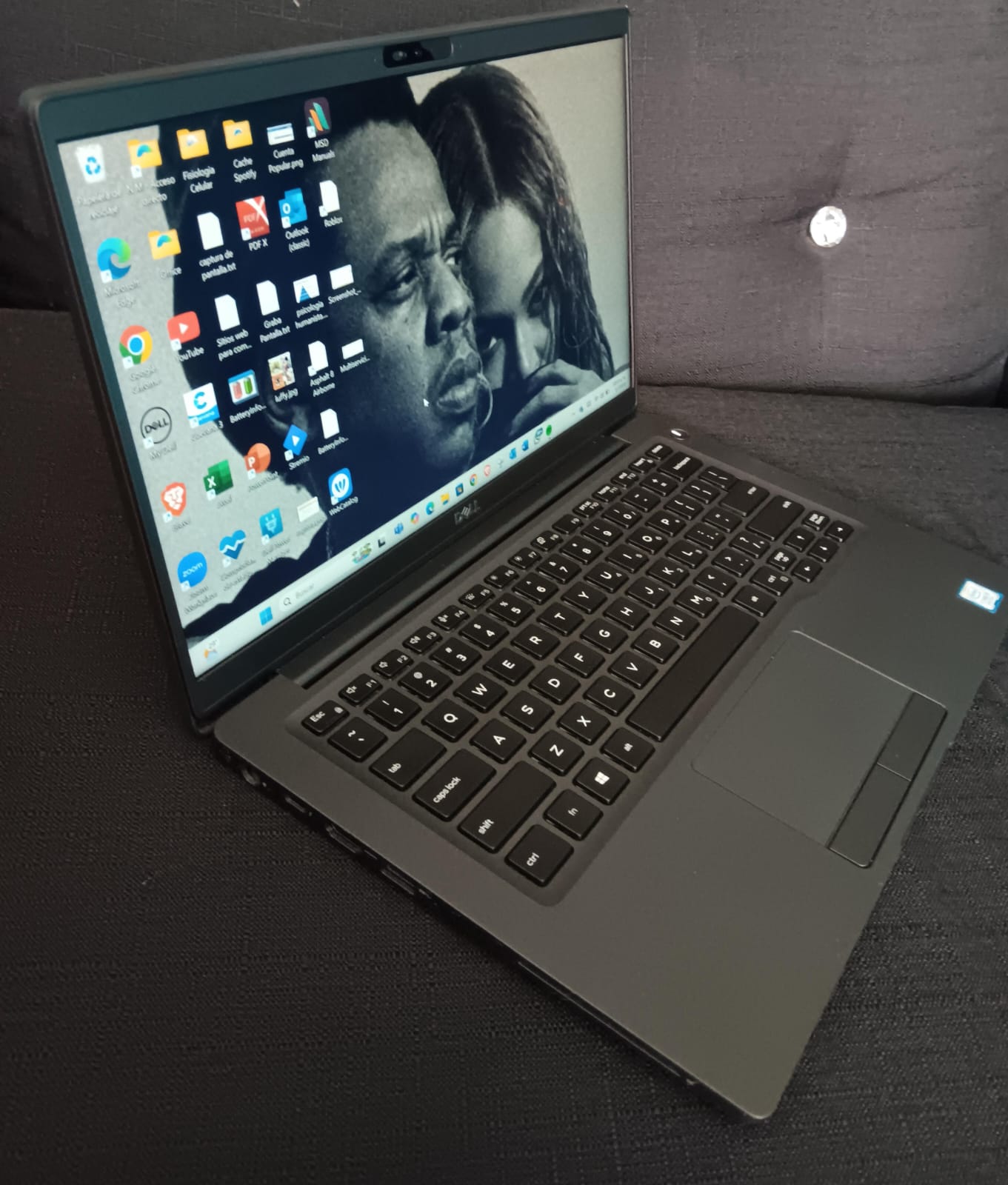computadoras y laptops - Laptop Dell Latitude 7400 i5-8265U Gen 8 16GB RAM  7