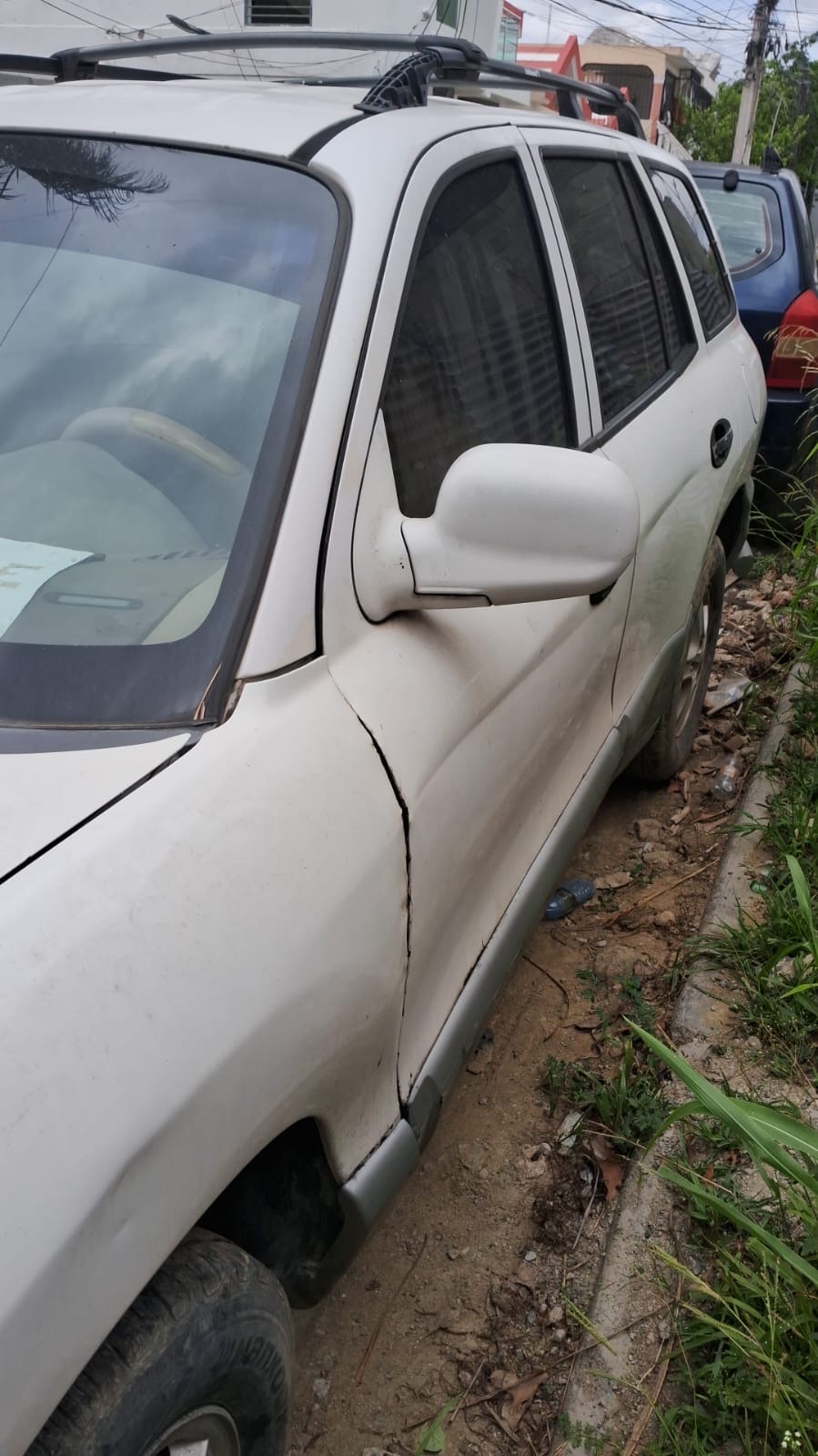 jeepetas y camionetas - Hyundai 2004 (NEGOCIABLE) 4