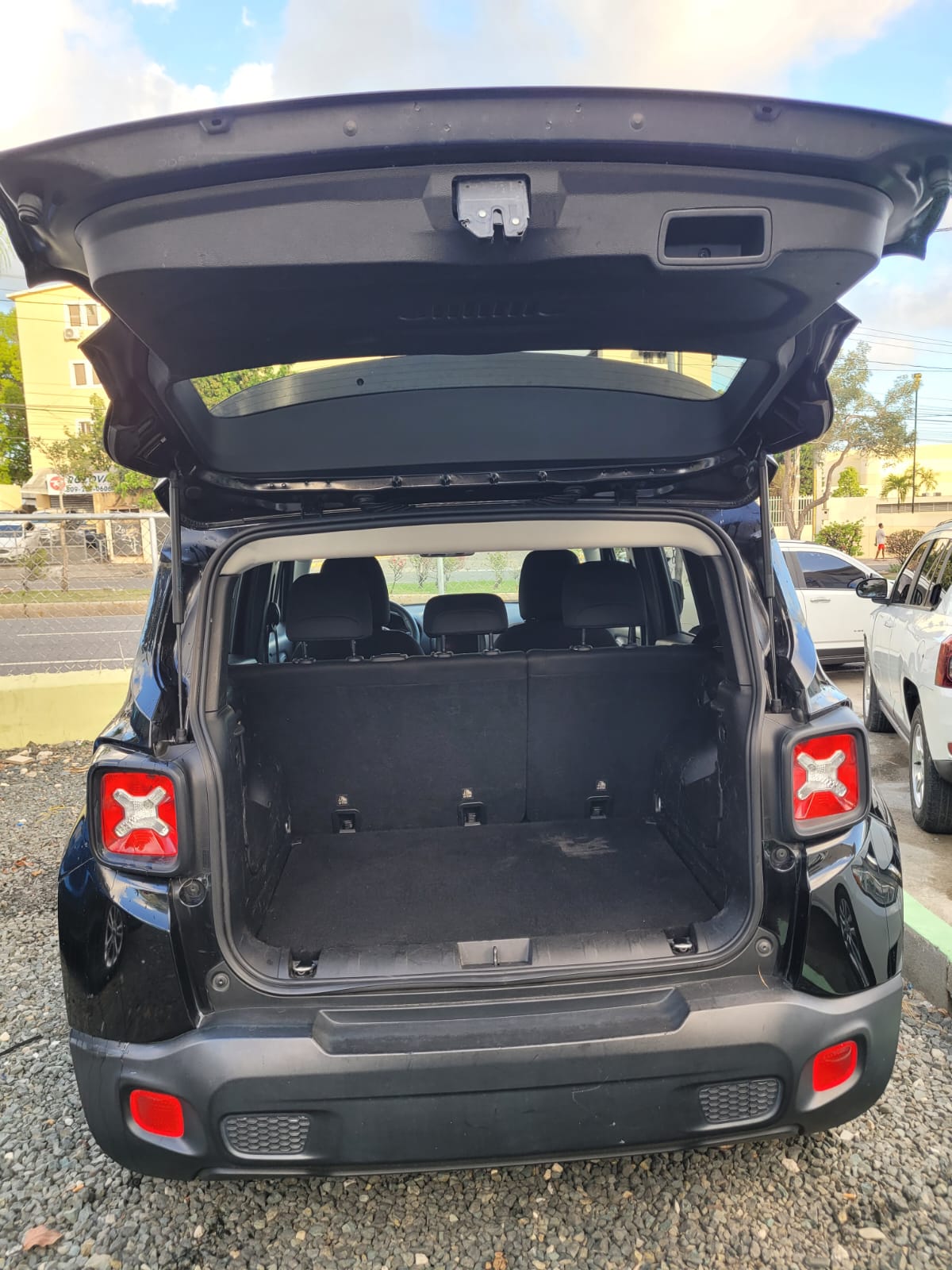 jeepetas y camionetas - Jeep Renegade Latitude 2020 5