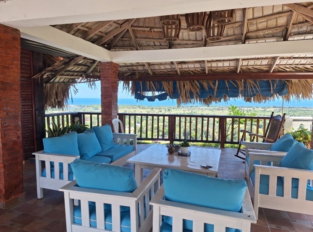casas vacacionales y villas - casa vacacional vista al mar en el centro del pueblo de Cabrera Nagua  3