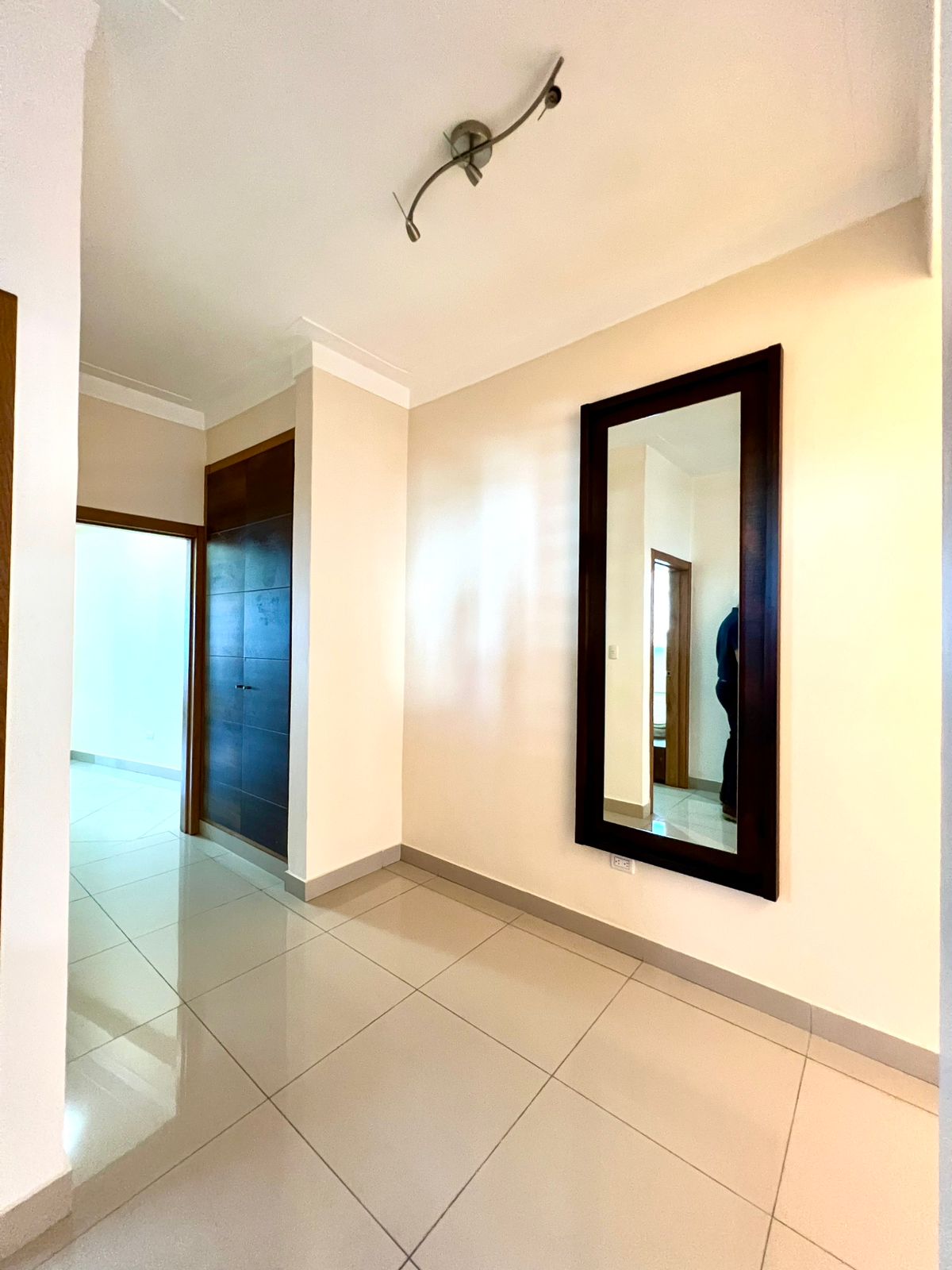 apartamentos - Vendo Apartamento  3 habitaciones 2 parqueos  5