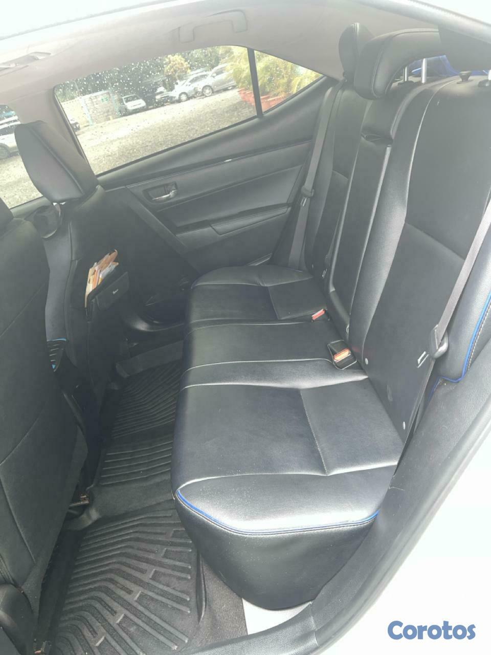 carros - Toyota Corolla XSE 2017 Blanco – Excelente Estado 3