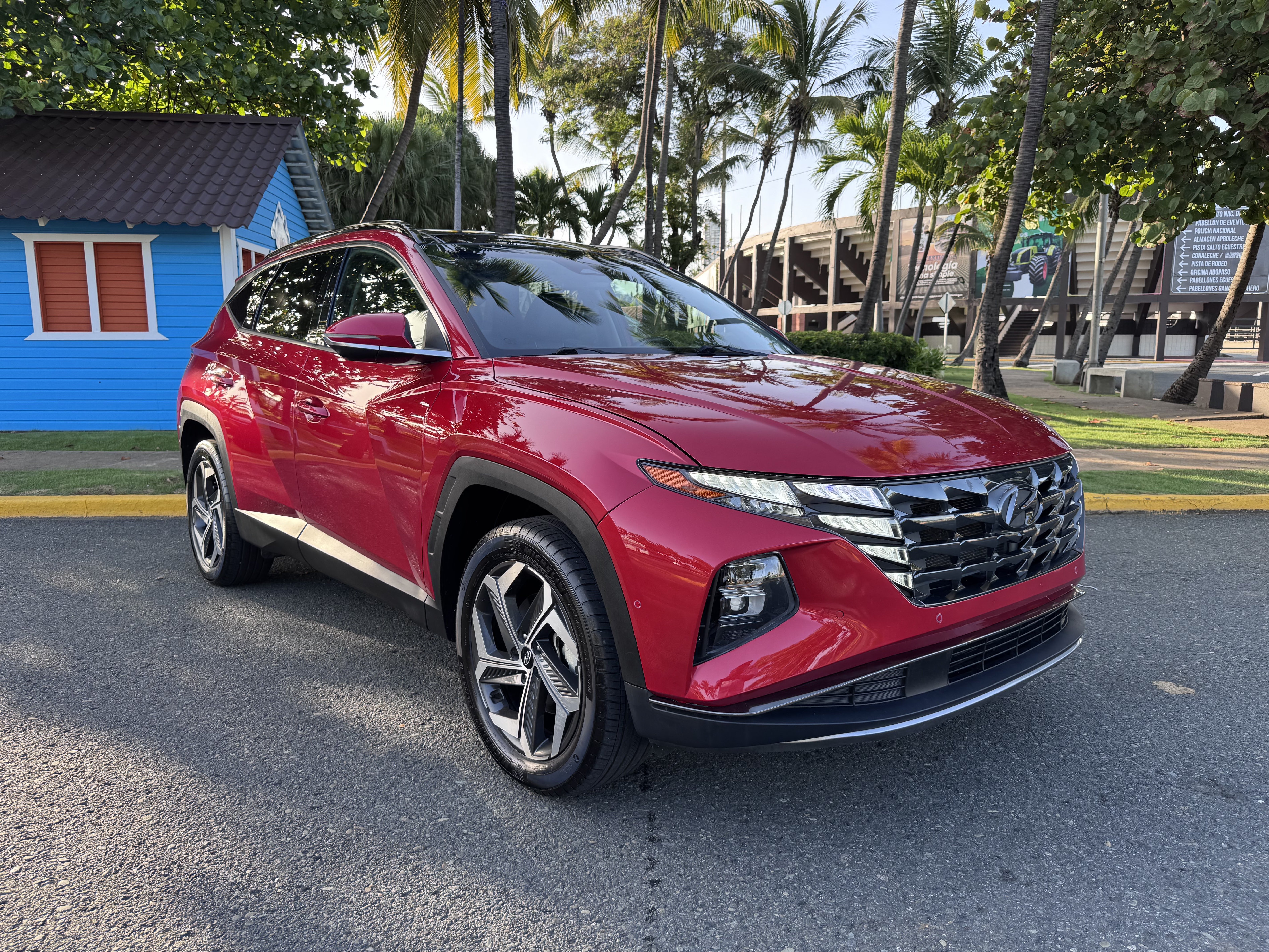 jeepetas y camionetas - HYUNDAI TUCSON LIMITED AWD 1