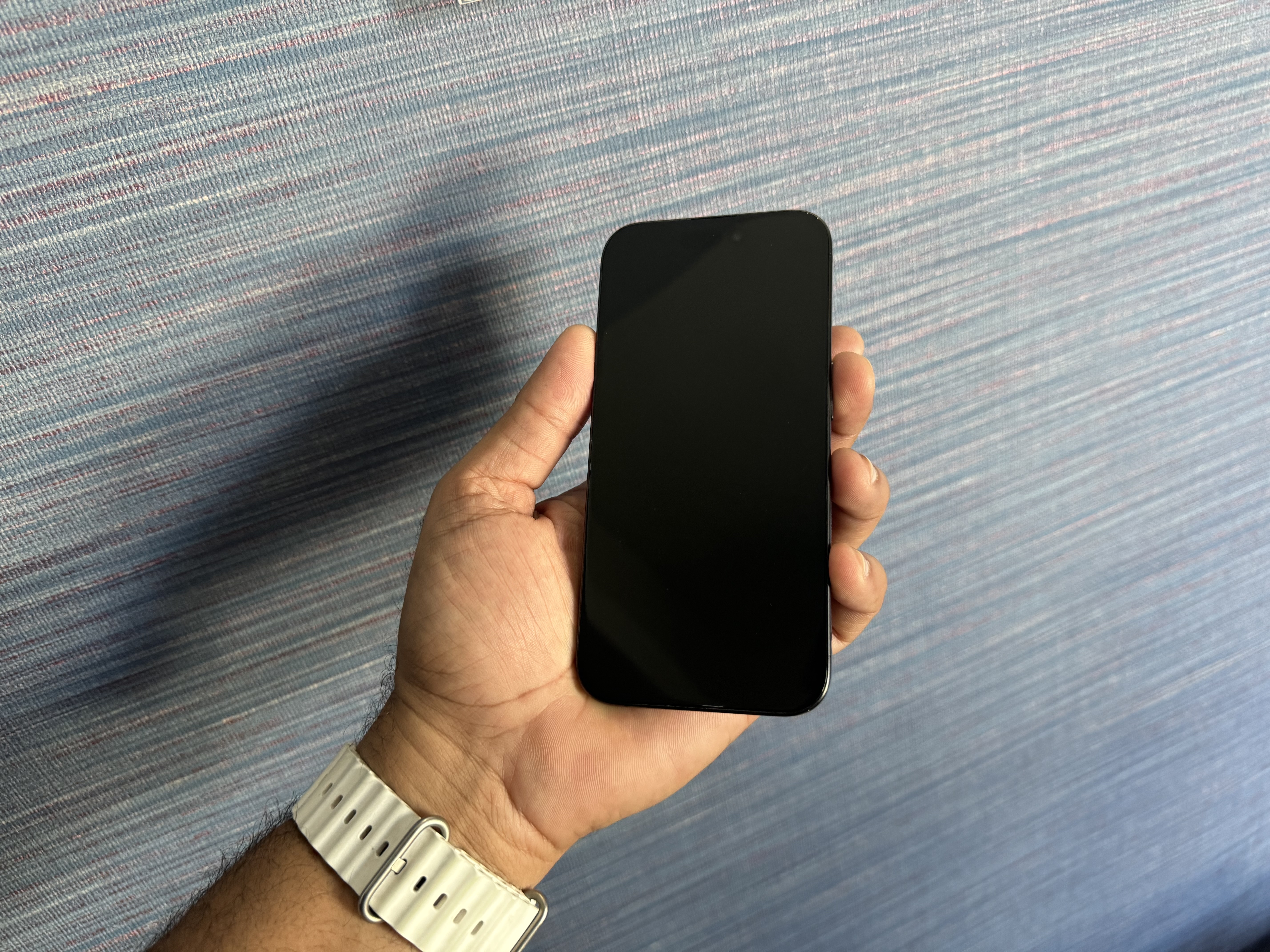 celulares y tabletas - iPhone 15 PRO 128GB E-SIM Como Nuevo, Desbloqueado, RD$ 57,500 NEG