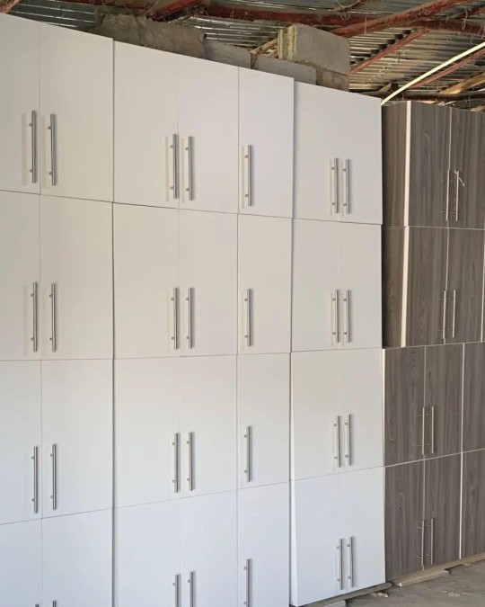 cocina - Gabinetes de 2,3,4,5,6,7 y 8 puertas disponibles para entrega inmediata 5