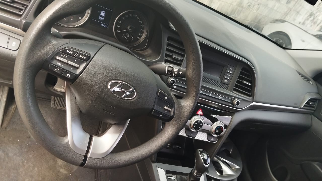 carros - HYUNDAI AVANTE 2020 GRIS 3
