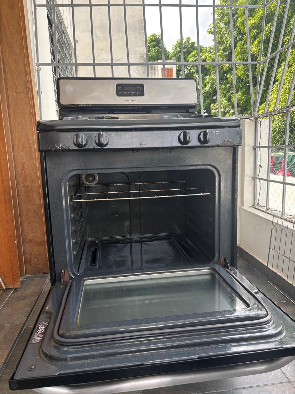 electrodomesticos - Estufa Frigidaire de 30” a Precio de Oportunidad 1