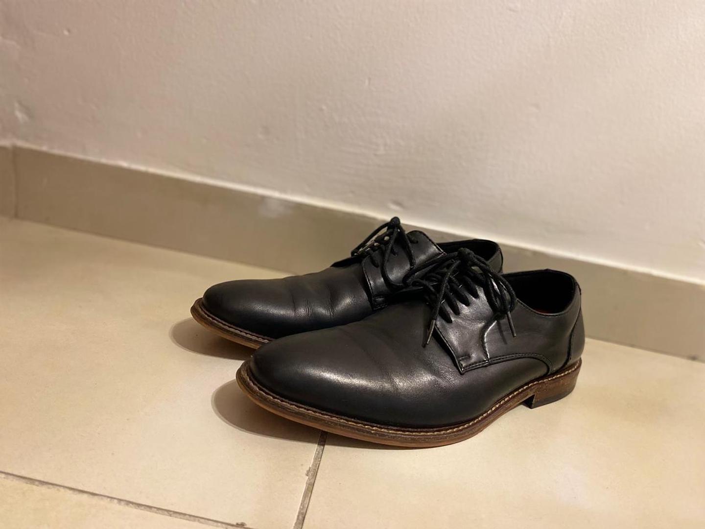 ropa y zapatos - Zapatos de vestir en cuero talla 7. 3