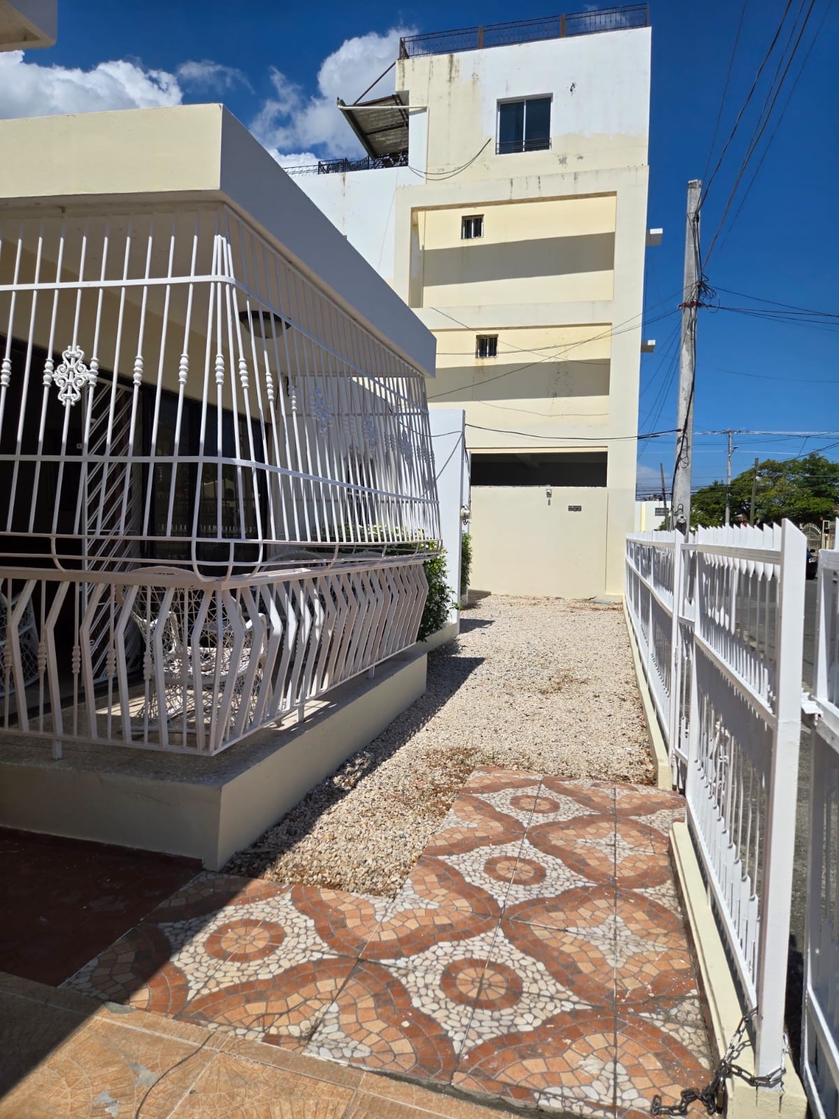 casas - Vendo hermosa casa en Residencial céntrico y tranquilo 2
