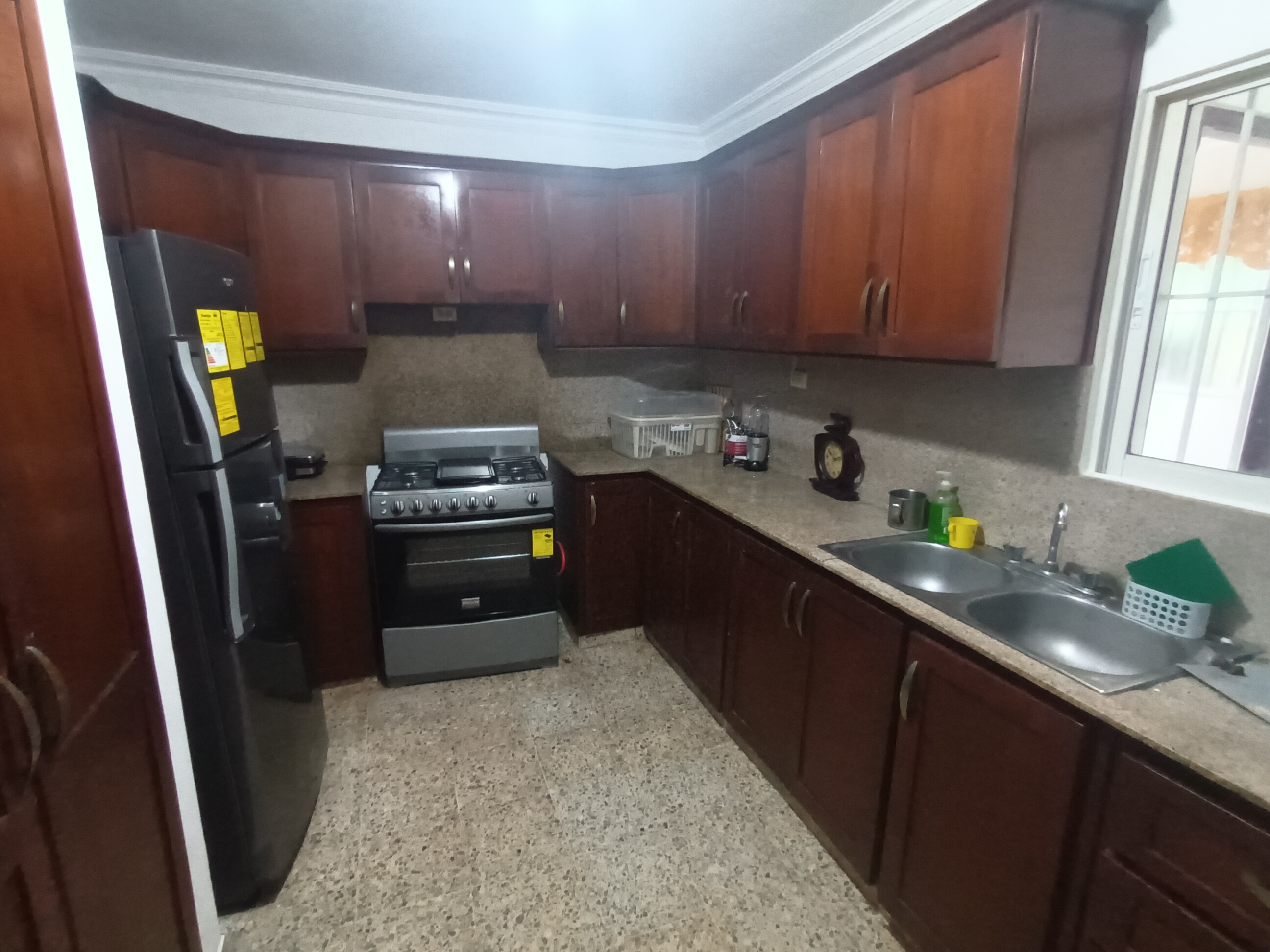 habitaciones y viviendas compartidas - habitaciones en alquiler en apartamento gazcue solo chicas  1