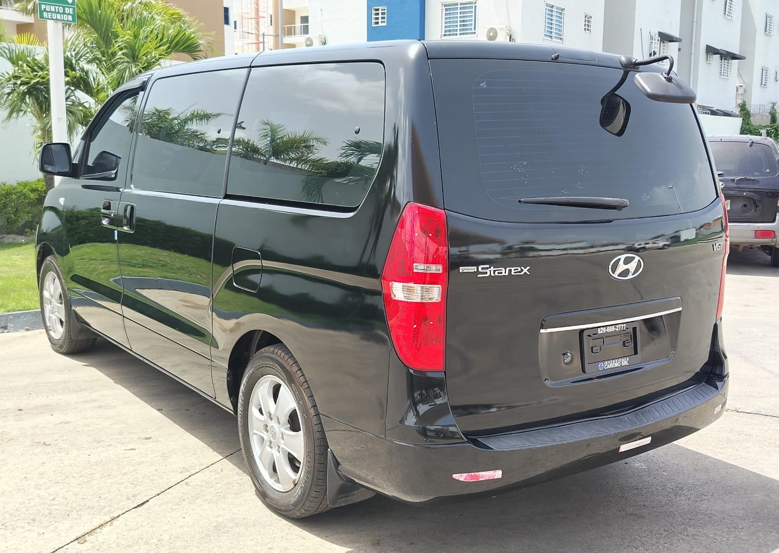jeepetas y camionetas - Hyudai Grand Starex 2019 6