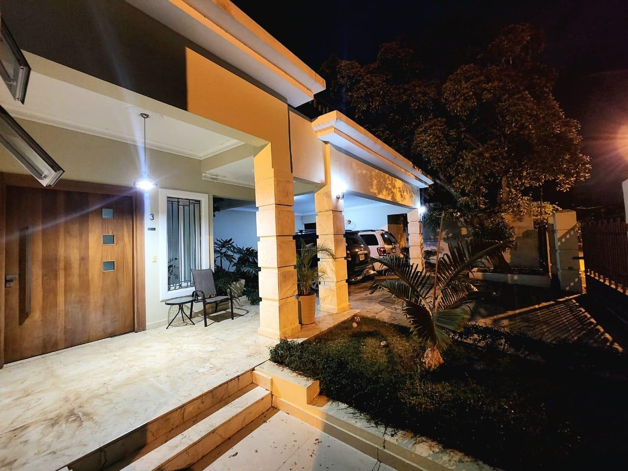 casas - CASA EN VENTA EN LAS CARMELITAS, SANTIAGO. 3