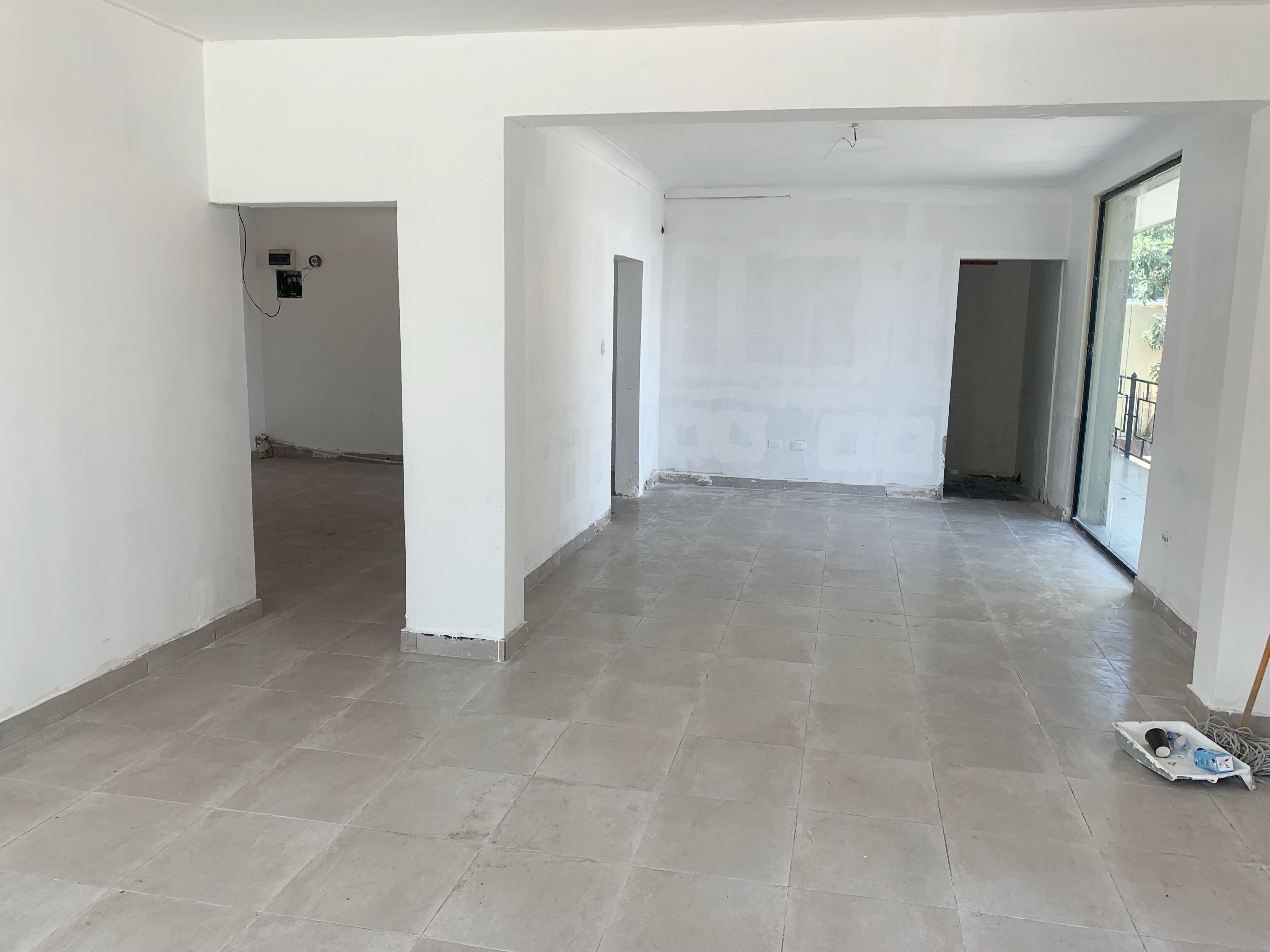 oficinas y locales comerciales - Local en naco  2
