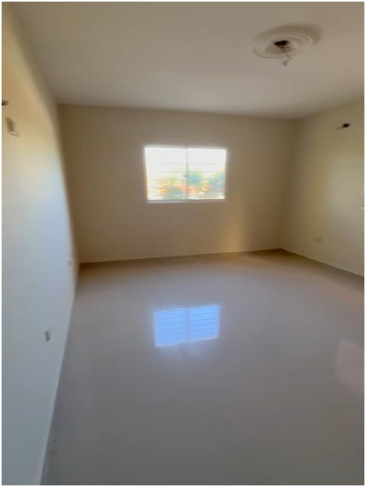 apartamentos - Apto  3 HABS.,  2do. NIVEL, SAN FCO MACORIS, URB., CAPERUZA II, salida a Santo D 9