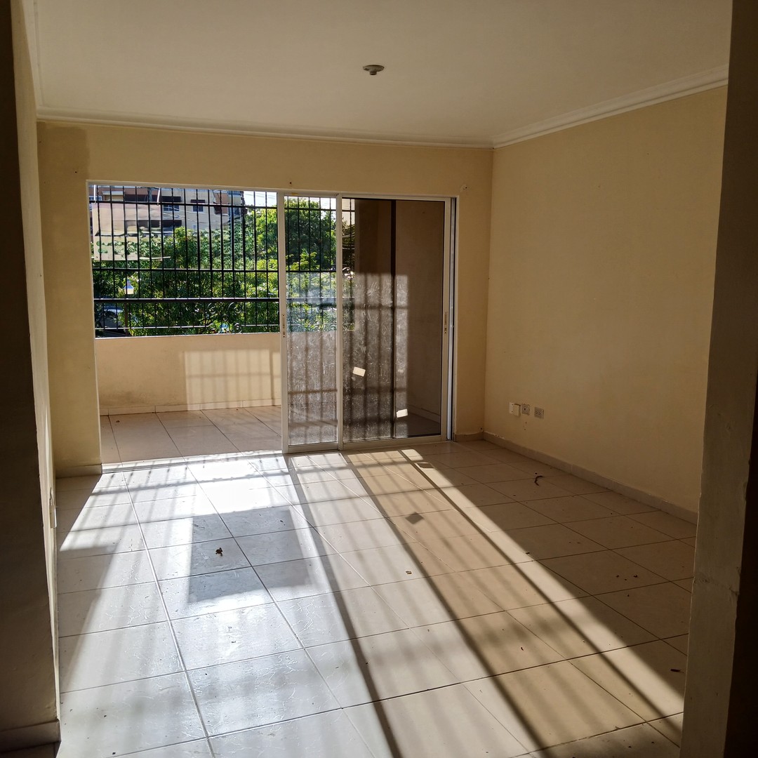 apartamentos - POR MOTIVO DE VIAJE 
se vende 3er piso ciudad real 1