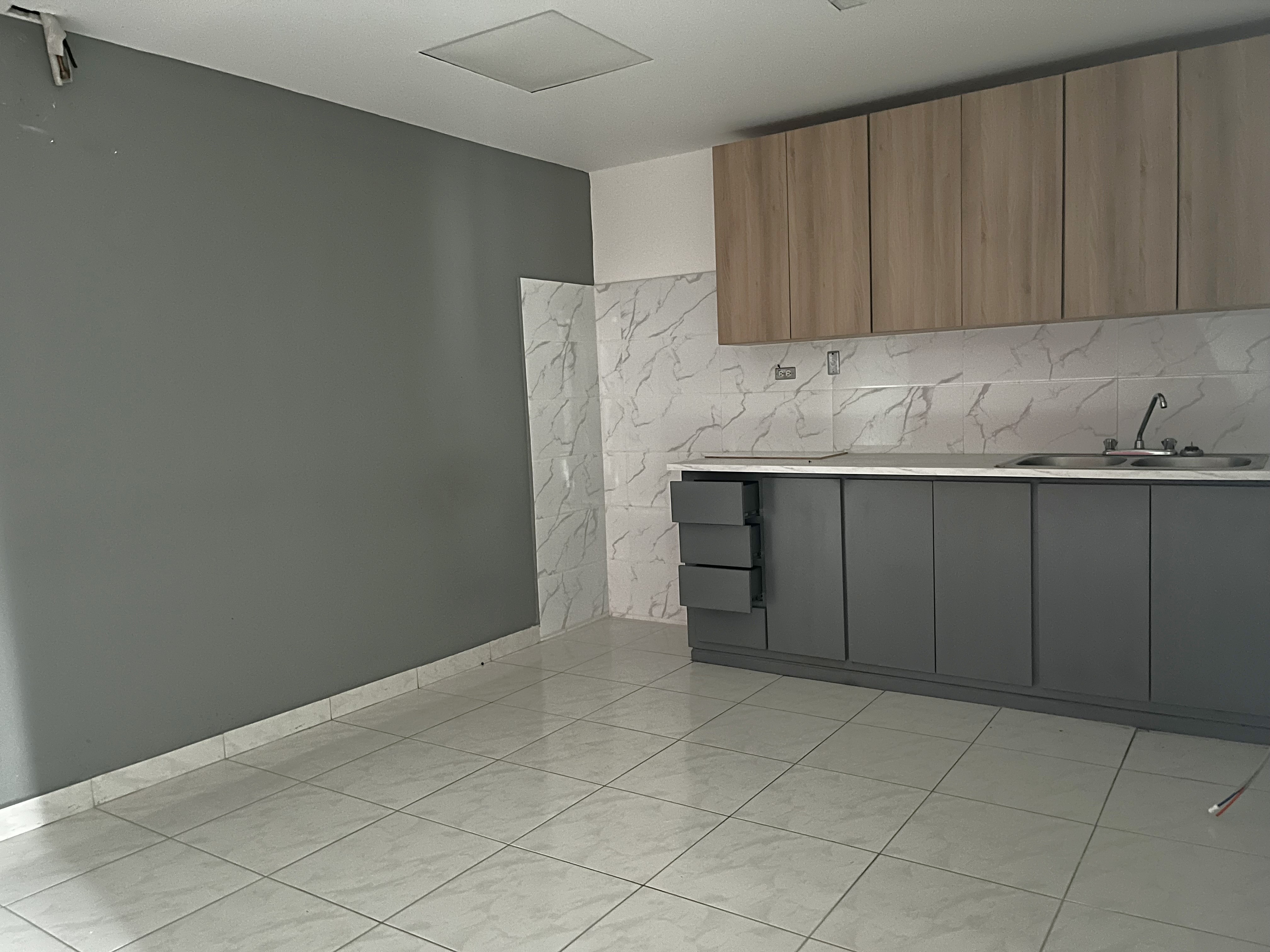 oficinas y locales comerciales - Oficina Alquiler Piantini de 110m2 - Corporativo 7