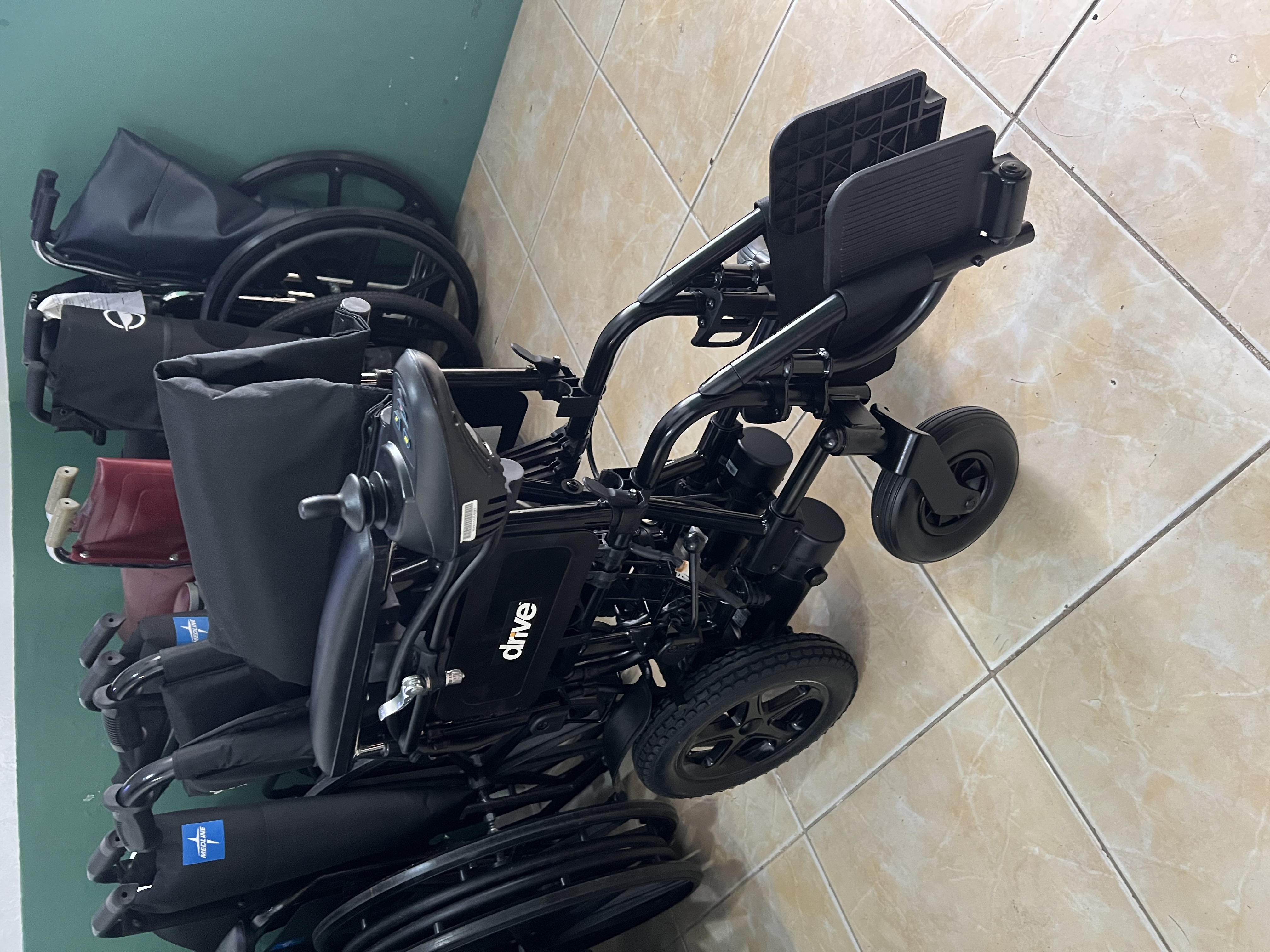 salud y belleza - Sillas de rueda electricas plegables 2