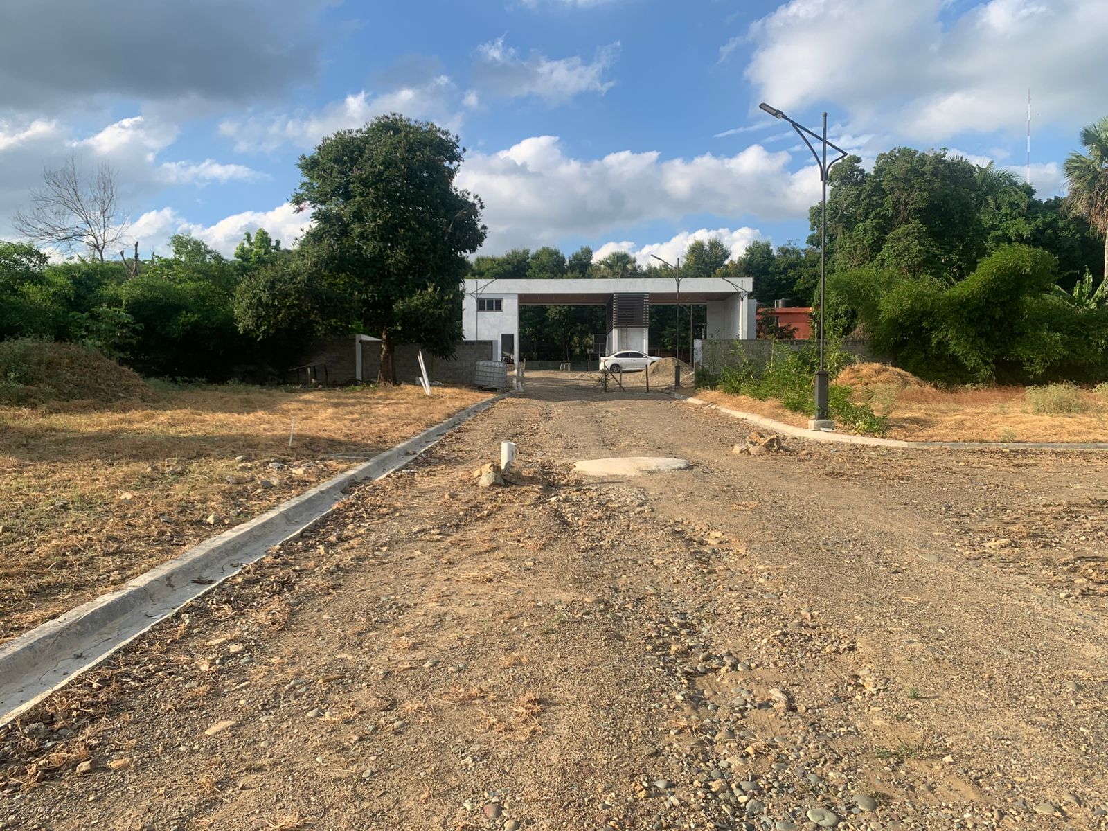 solares y terrenos - Solar En Proyecto Cerrado Próximo a Camp David  9