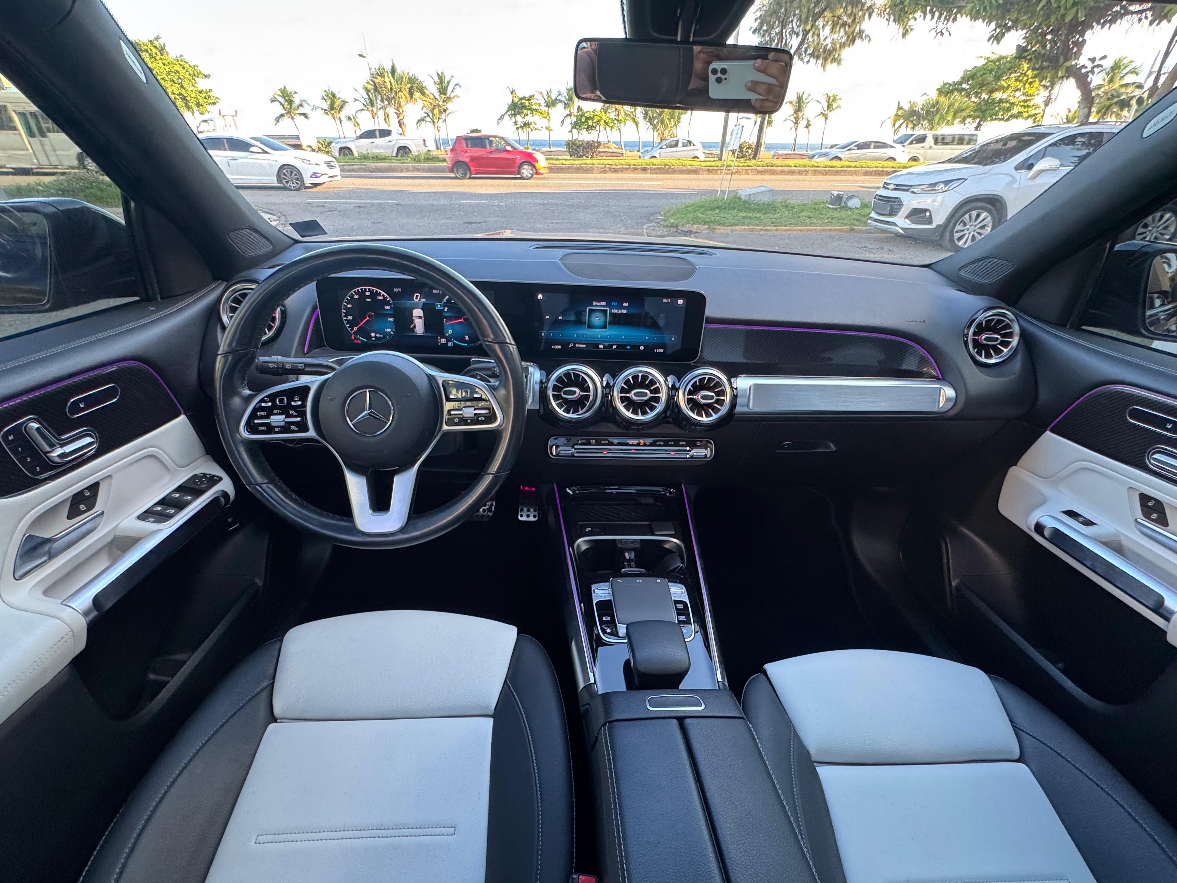 jeepetas y camionetas - MERCEDES-BENZ GLB 250 Amatic  8