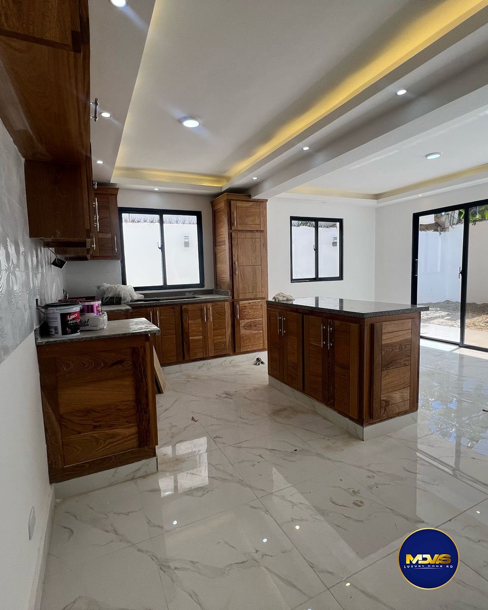 casas - Se vende Casa en la autopista de san isidro 1
