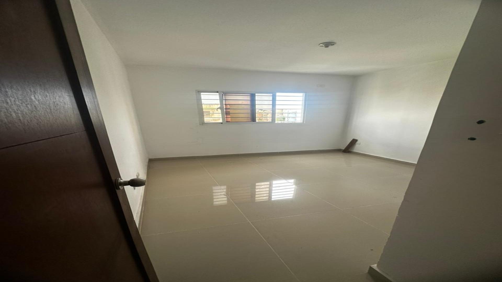 apartamentos - VENDO APTO CON TERRAZA PRIVADA, STO DGO OESTE. 5