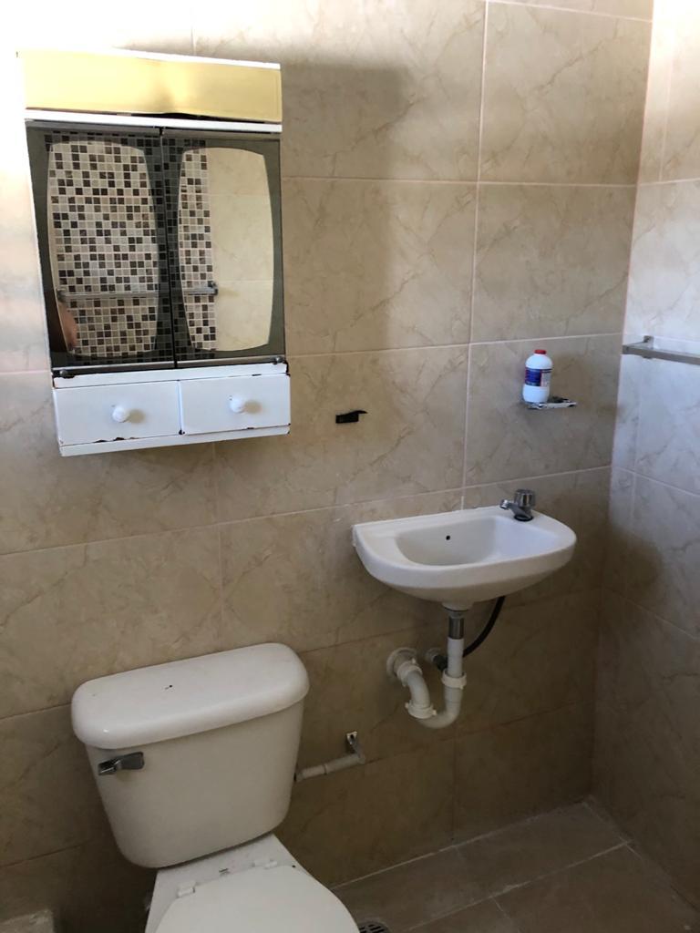 apartamentos - Se alquila apto. de una habitacion en segundo piso 3