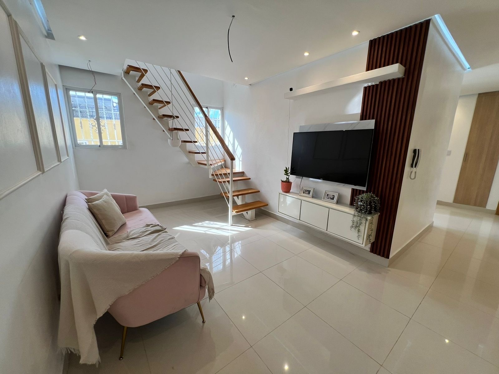 apartamentos - venta de penthouse de lujo  precio de oportunidad en la autopista de san isidro  6