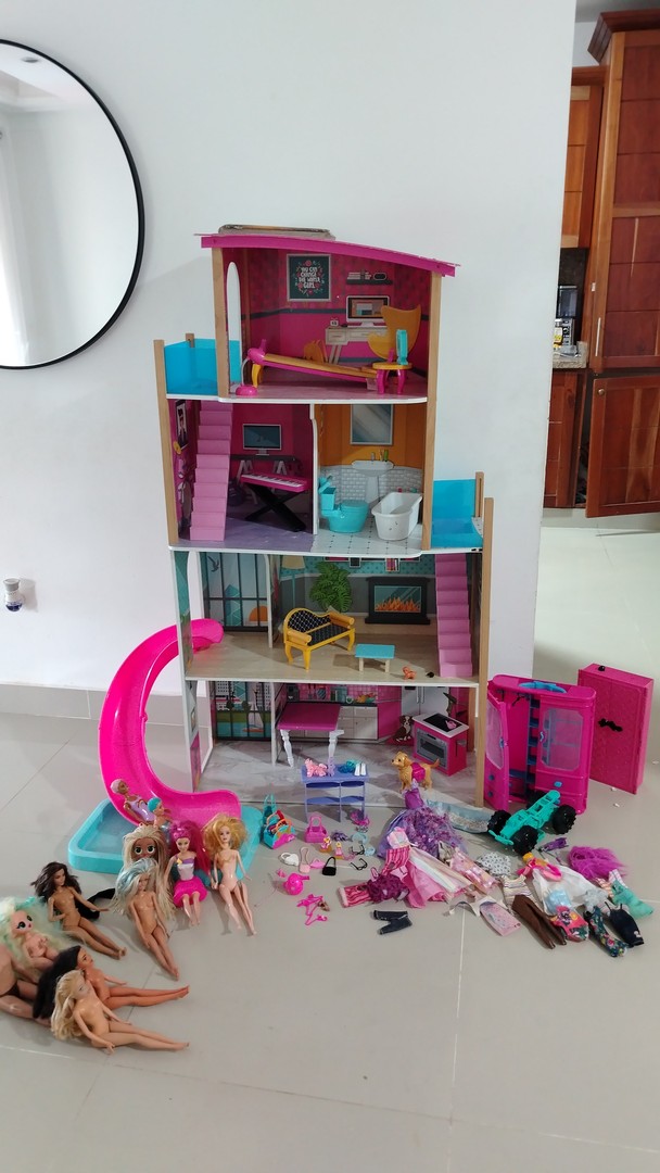 juguetes - Casa Barbie enorme muchoooo acesorios  1