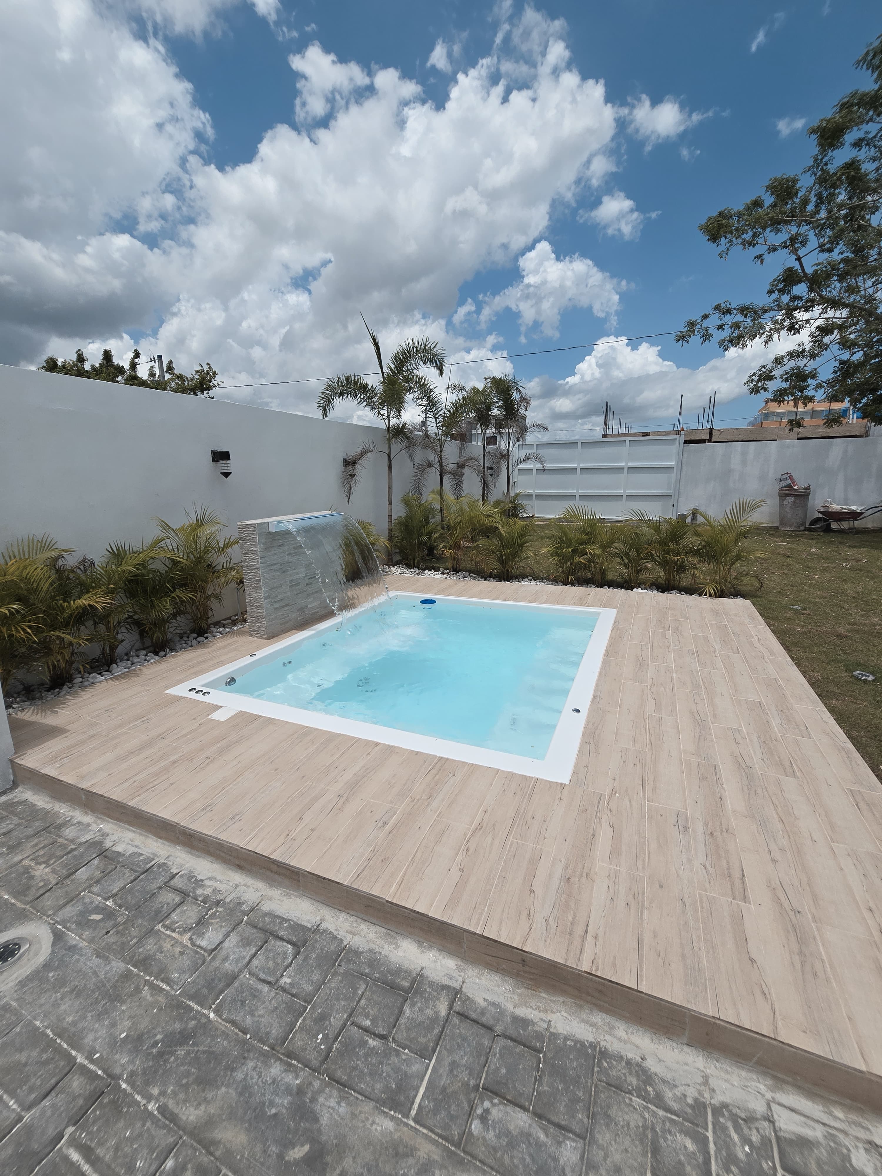 casas - CASA EN VENTA EN SANTO DOMINGO. 2