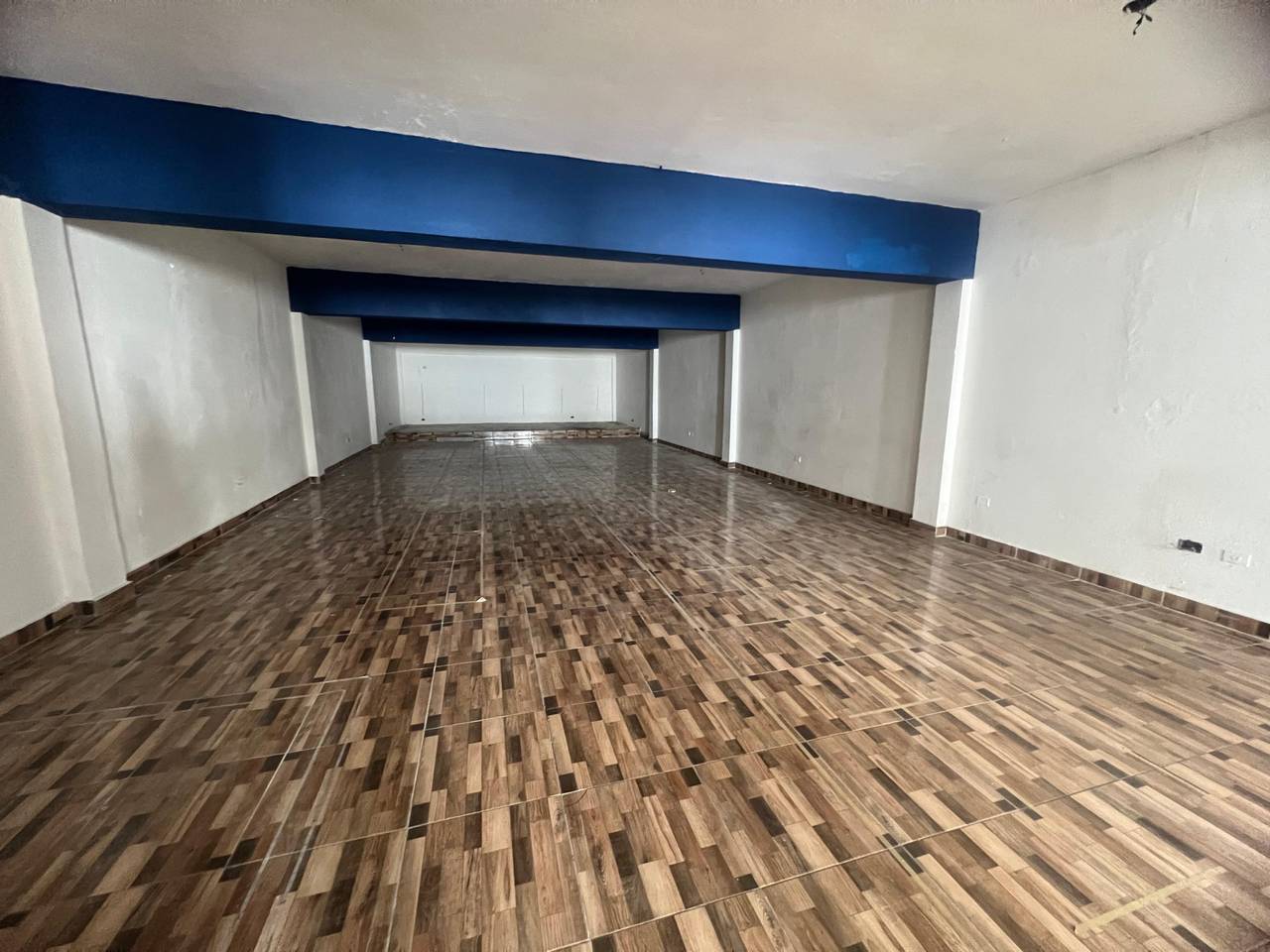 oficinas y locales comerciales - Local comercial en venta o alquiler  2