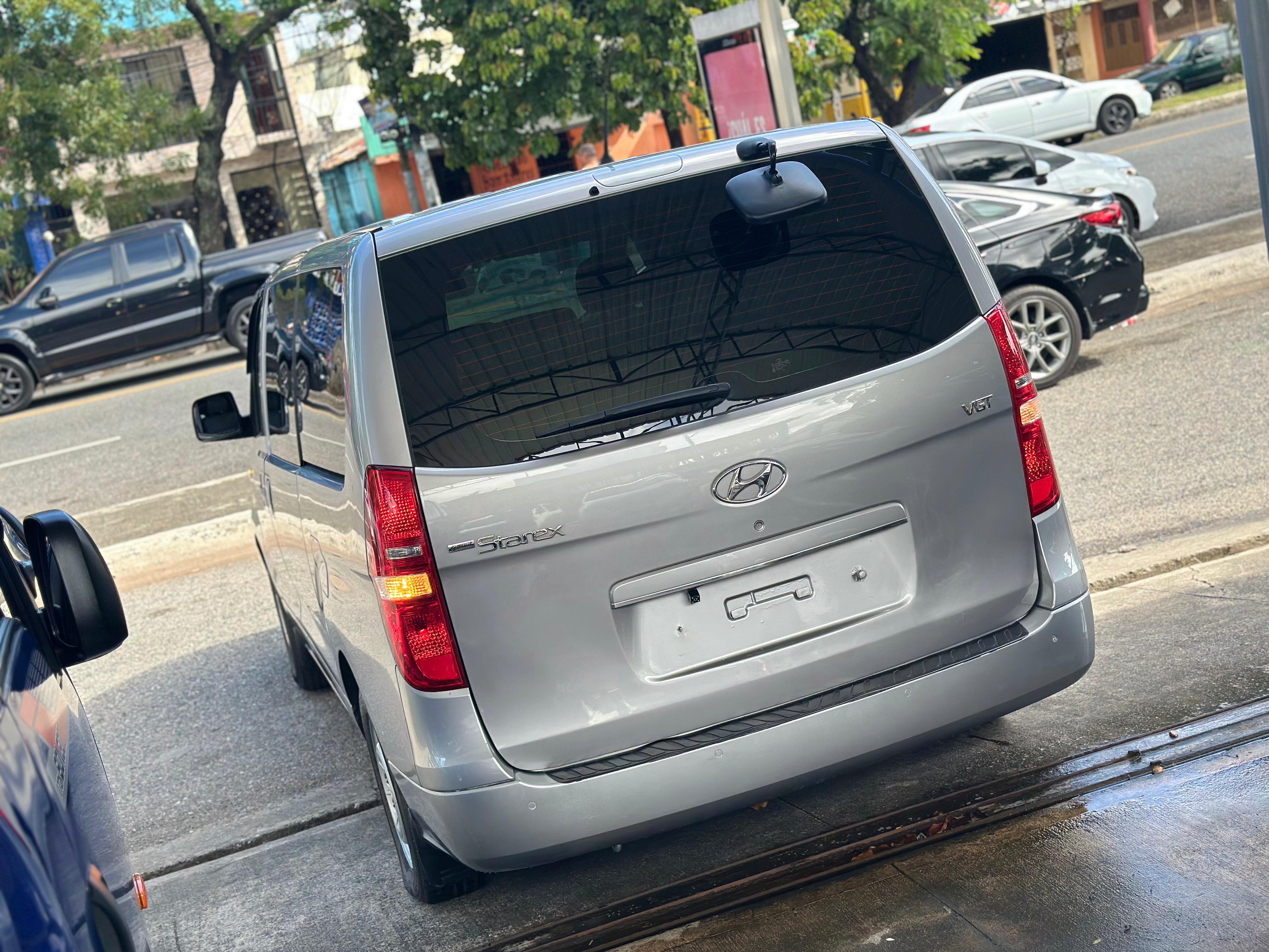 jeepetas y camionetas - 2021 HYUNDAI GRAND STAREX SIN LIMITACION 1