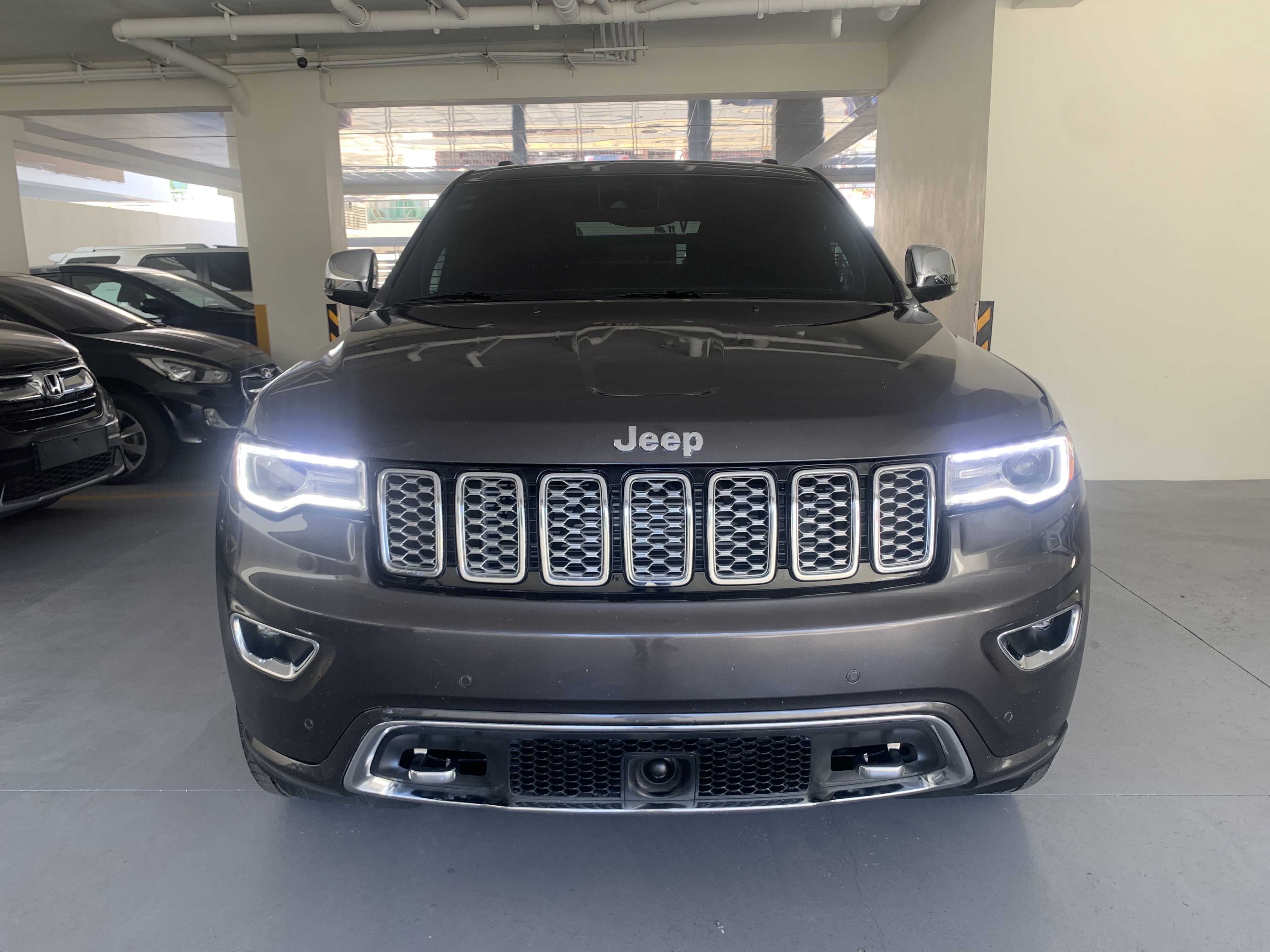 jeepetas y camionetas - JEEP GRAND CHEROKEE OVERLAND 2018